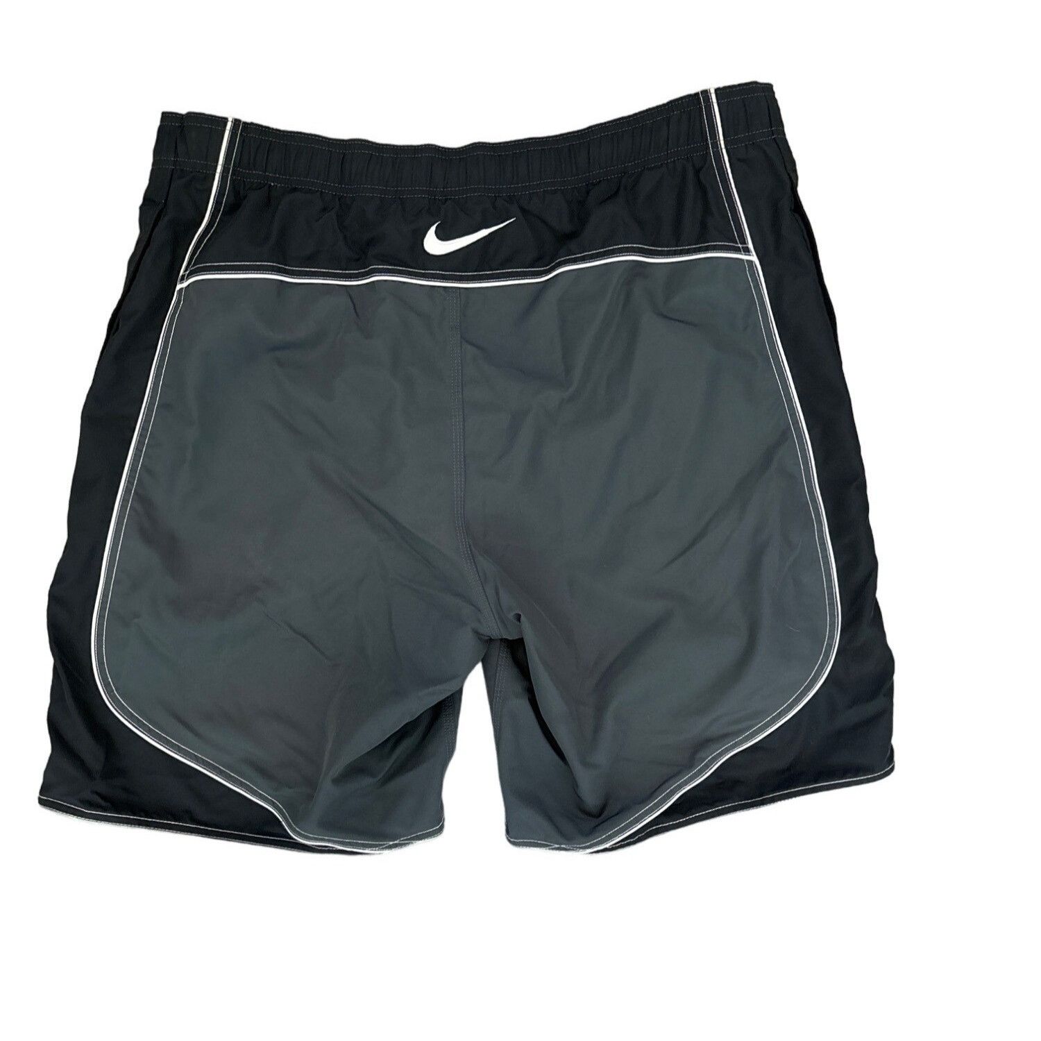 Nike VINTAGE NIKE MEN'S BLACK AND GRAY SWIM TRUNKS SZ 38 Size US 38 / EU 54 - 2 Thumbnail