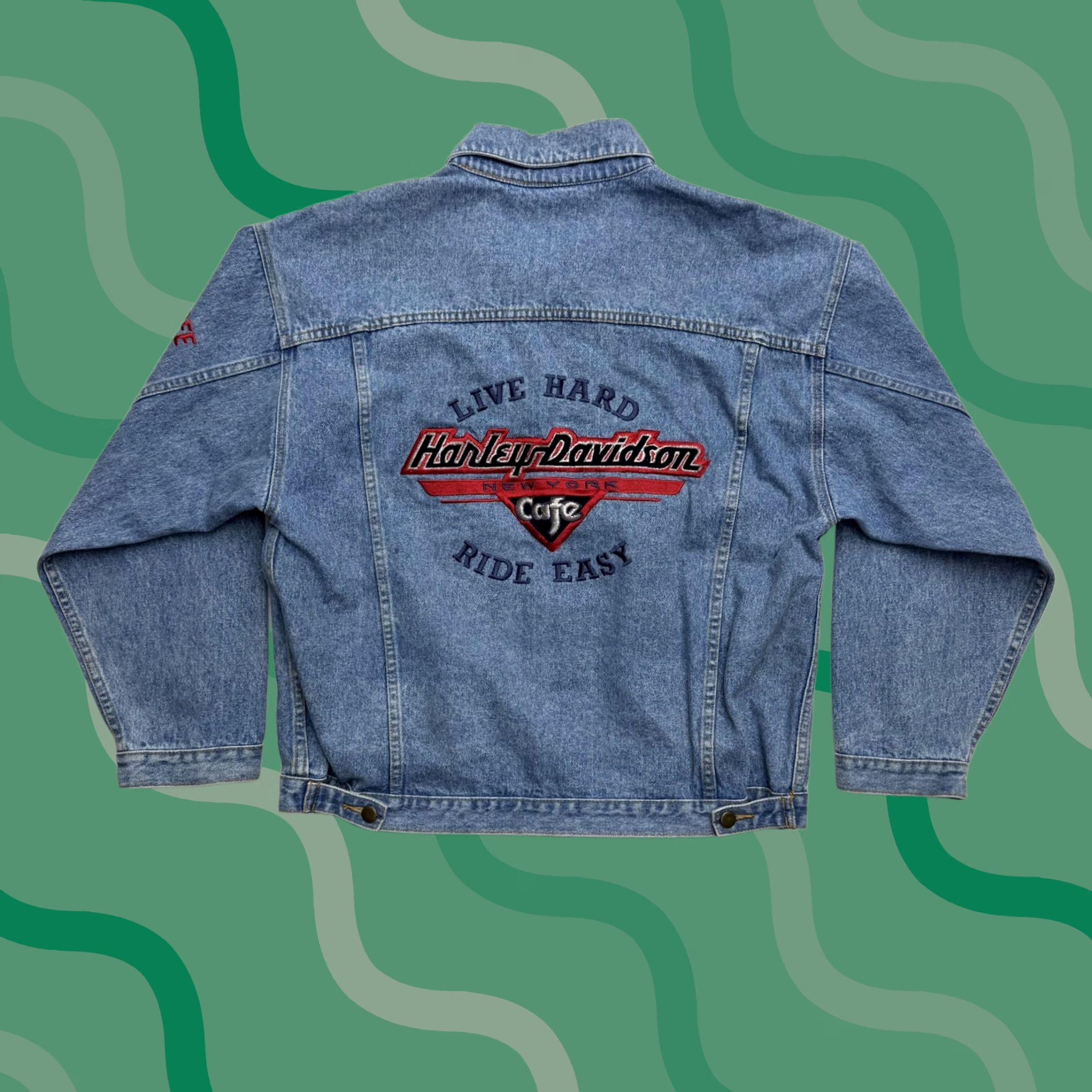 Harley Davidson VINTAGE Harley-Davidson NY Jacket Mens Large Blue Denim Cafe Embroidered 90s Regular Lightweight Casual Size US L / EU 52-54 / 3 - 1 Thumbnail