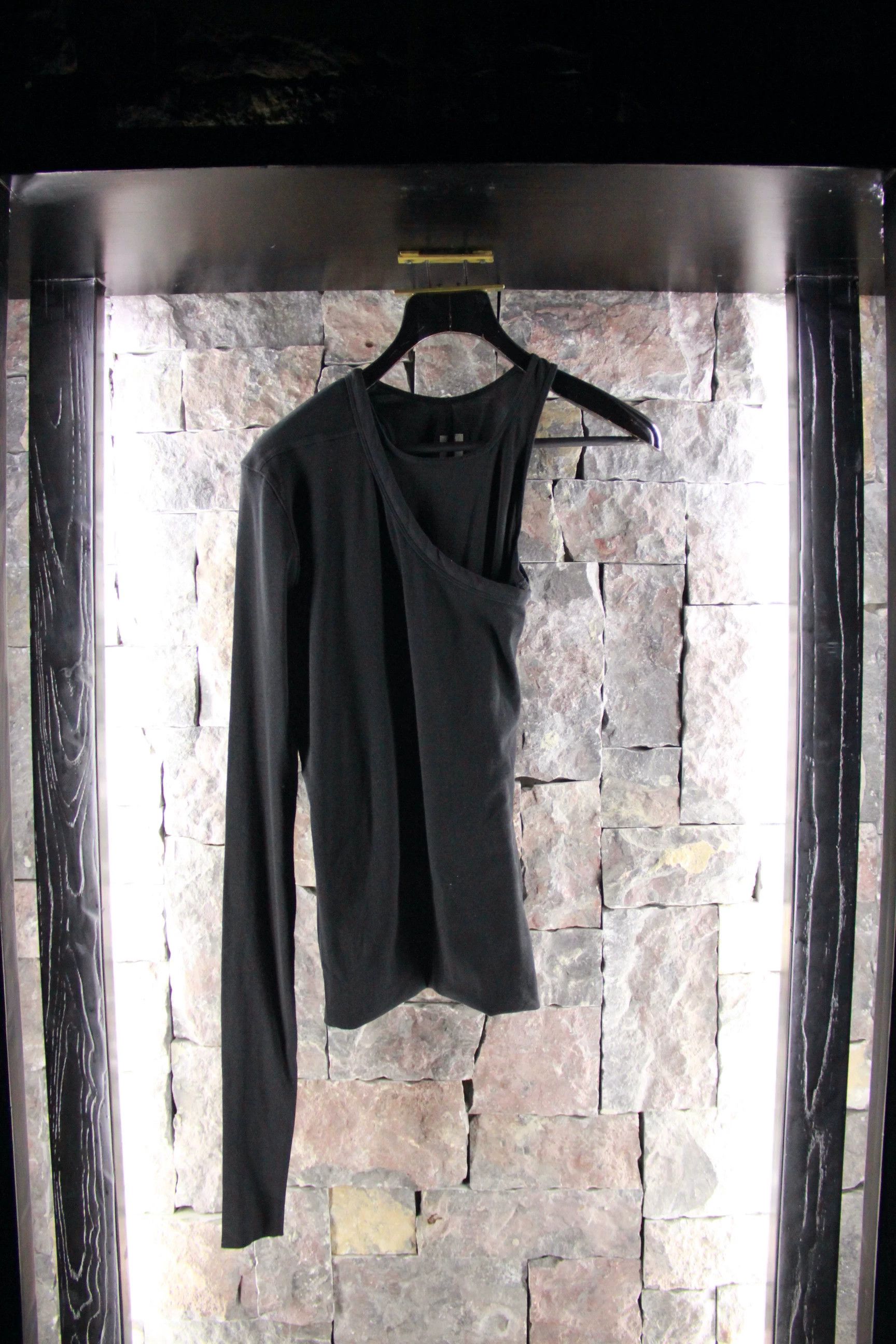 Rick Owens Rick Owens Black Short Sleeve Shirts Men m Size US M / EU 48-50 / 2 - 1 Thumbnail