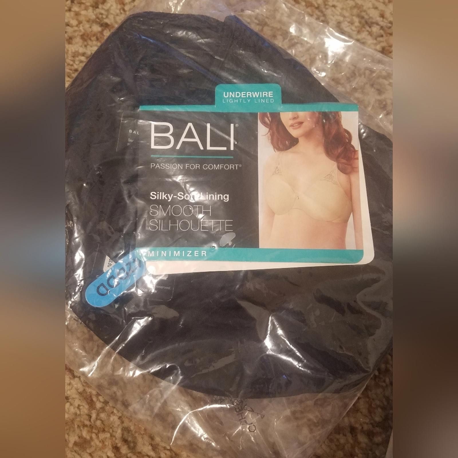Balenciaga NWT Bali Black Underwire Minimizer Bra Size 42DDD Size ONE SIZE - 1 Thumbnail