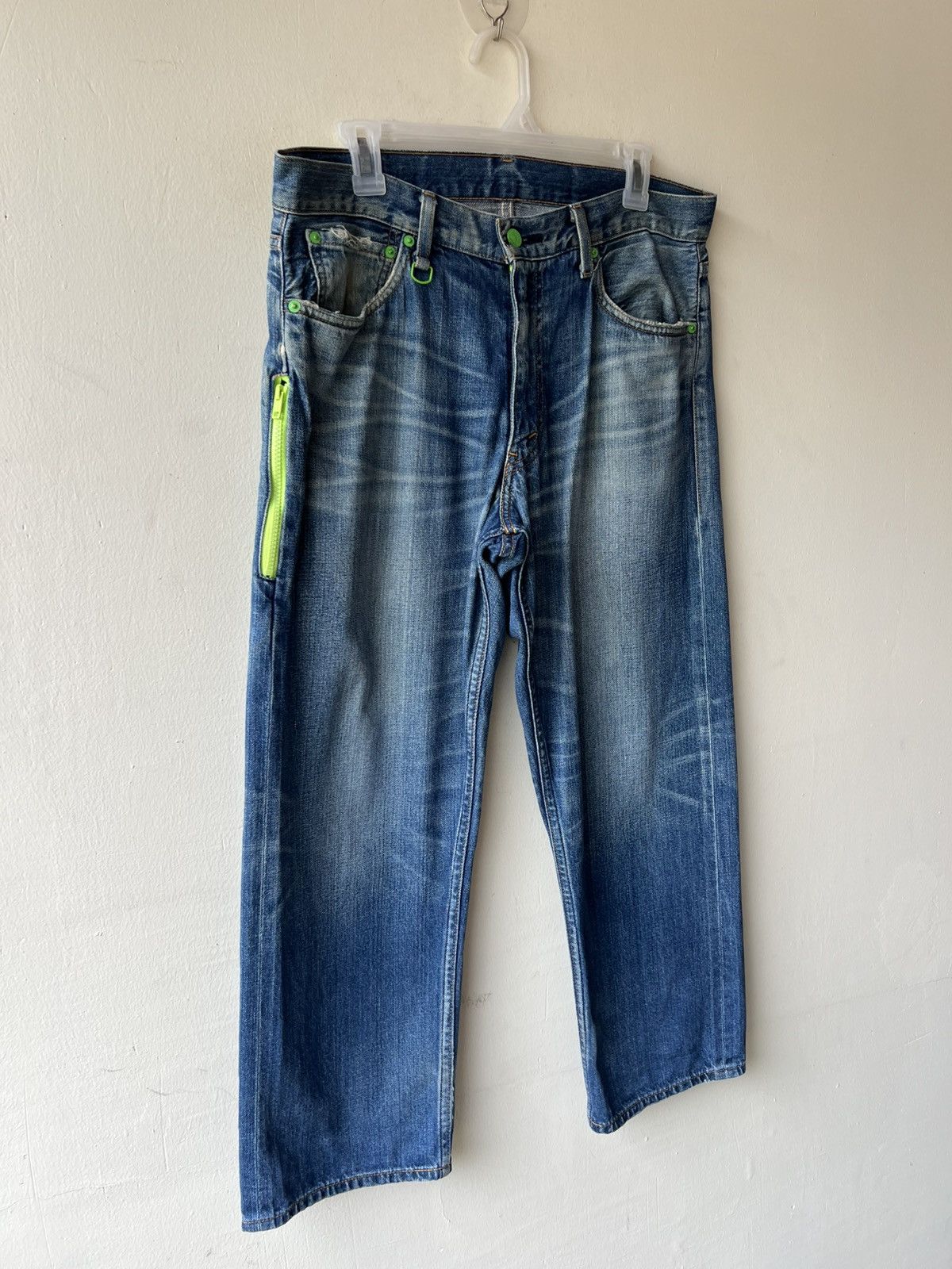 Fragment Design × Levi's 2009 Levi’s X Fragment Distress Selvedge Denim Cropped Jeans Size US 32 / EU 48 - 19 Thumbnail