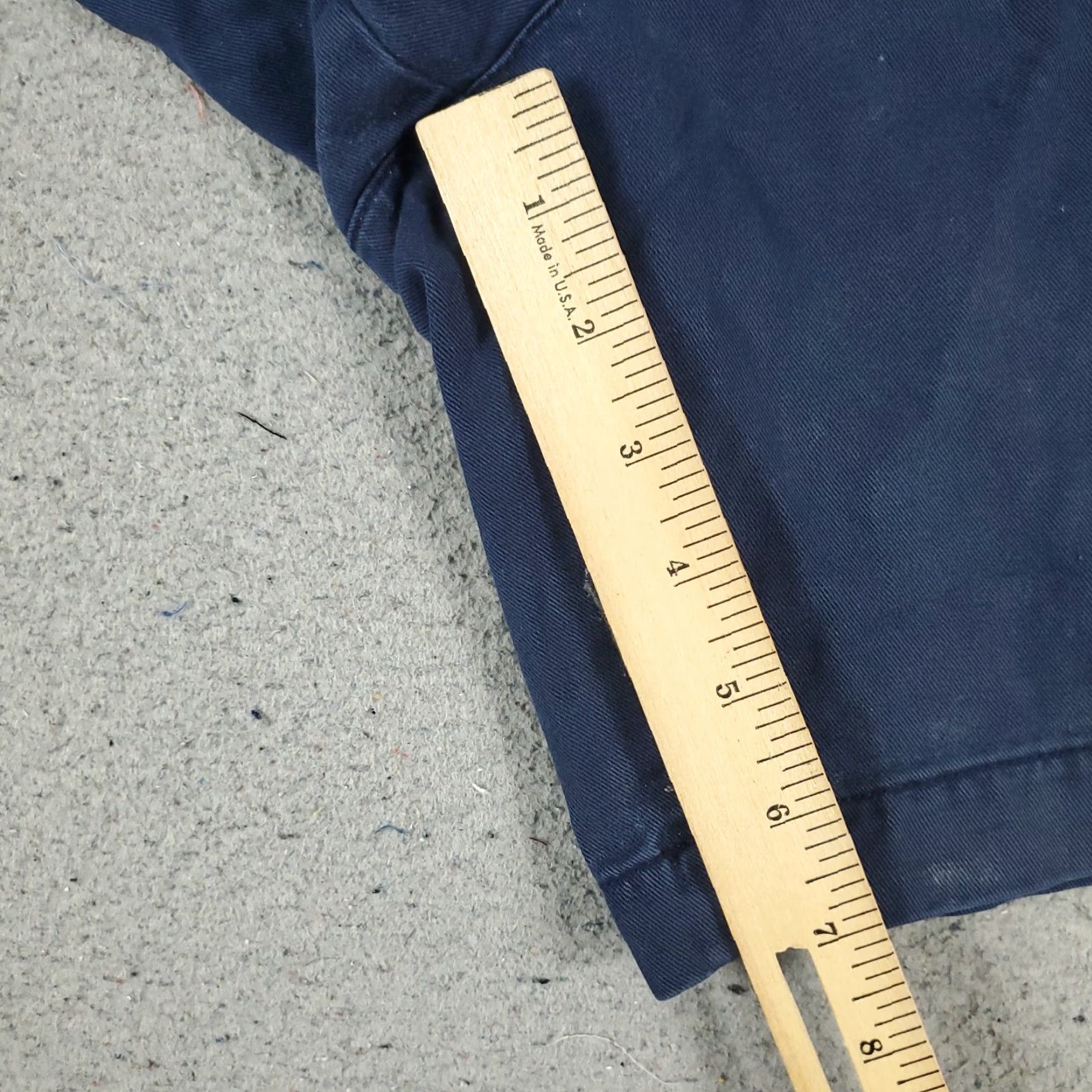 Tommy Hilfiger VINTAGE Tommy Hilfiger Shorts Men Size 36 Blue Chino Pleated Casual Denim Size US 36 / EU 52 - 6 Thumbnail