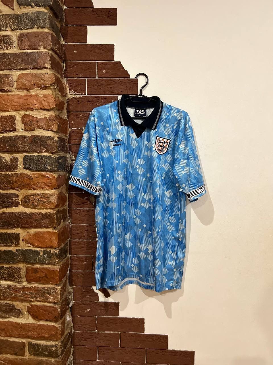 Soccer Jersey × Umbro × Vintage England Third Football Jersey 