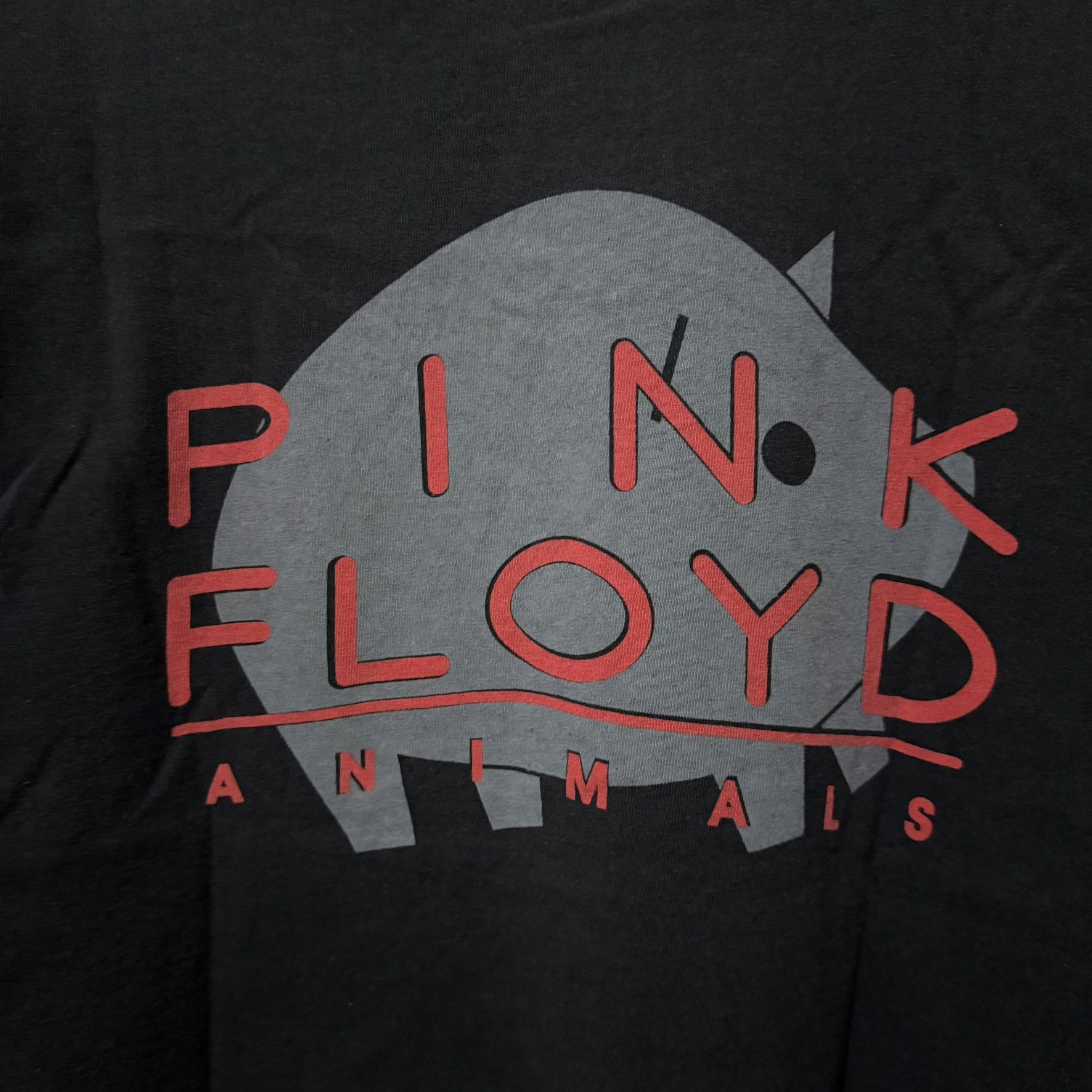 Vintage Vintage 1992 Pink Floyd Animals Pig Rock Band T-shirt Tee L Size US L / EU 52-54 / 3 - 4 Thumbnail