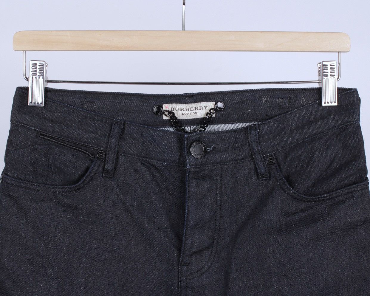 Burberry × Designer BURBERRY London Steadman Dark Blue Jeans Leather Metal Logo Size US 28 / EU 44 - 2 Thumbnail
