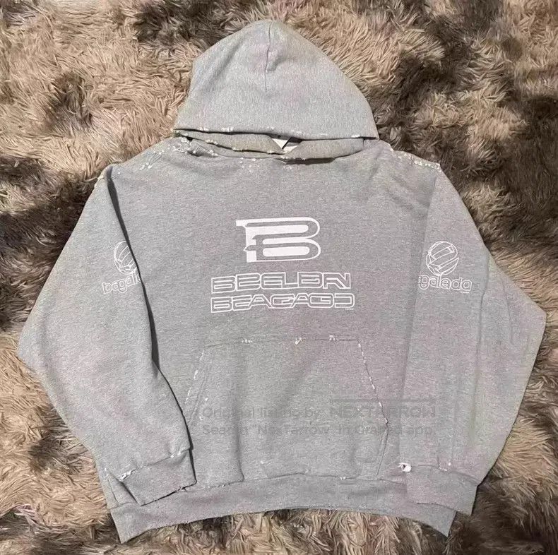 Balenciaga Balenciaga Letter Logo Destroyed Hoodie Sweatshirt Size US S / EU 44-46 / 1 - 1 Thumbnail