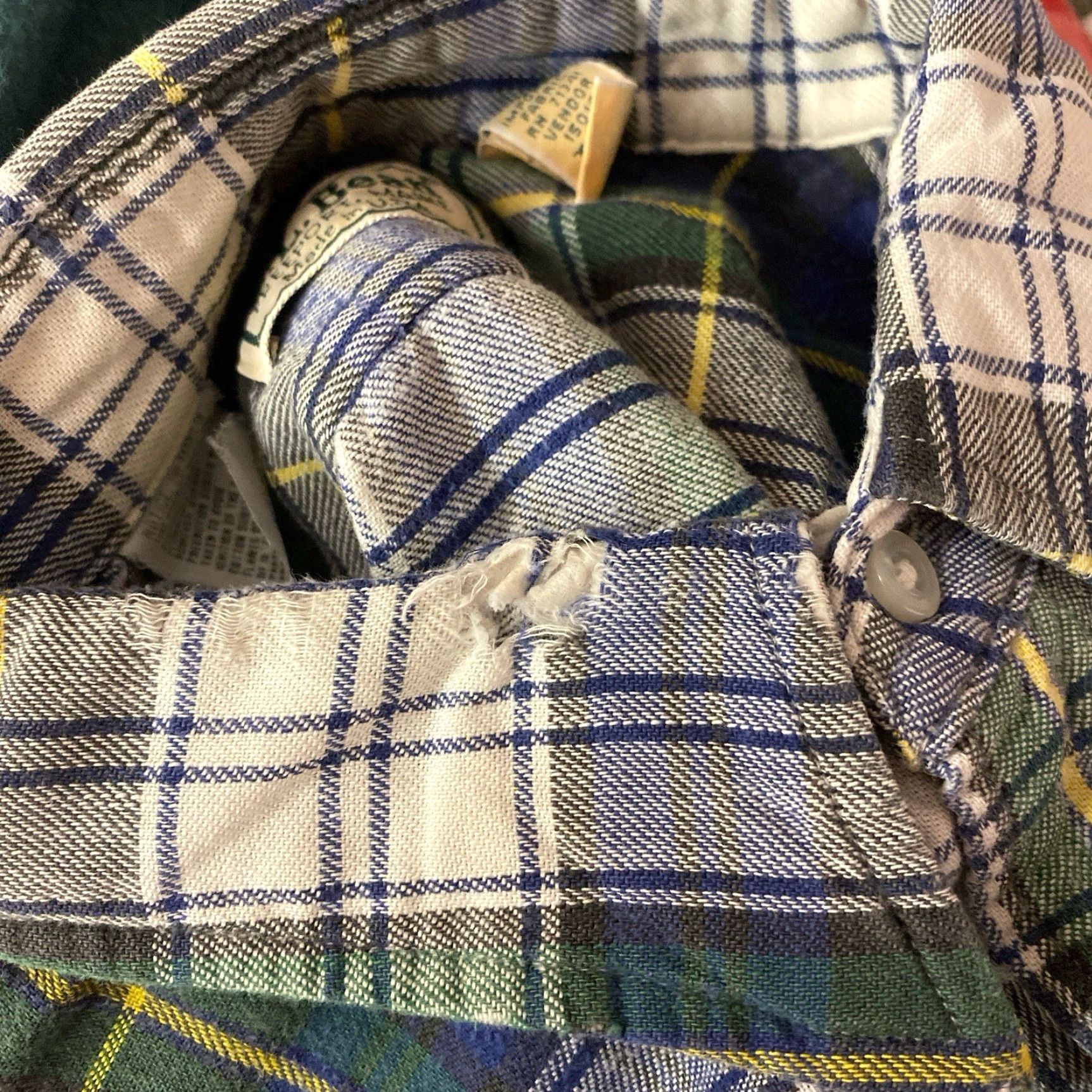 Vintage VINTAGE L.L. Bean Button-Down Shirt Plaid Green XL Mens USA MADE Shirt Size US XL / EU 56 / 4 - 7 Thumbnail