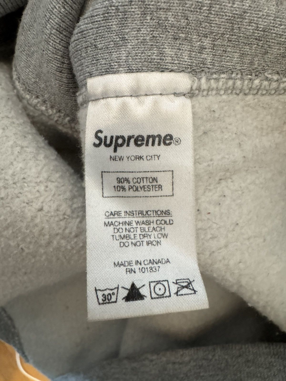 Supreme FW19 - Micro Logo Hoodie - Heather Grey Size US L / EU 52-54 / 3 - 10 Thumbnail