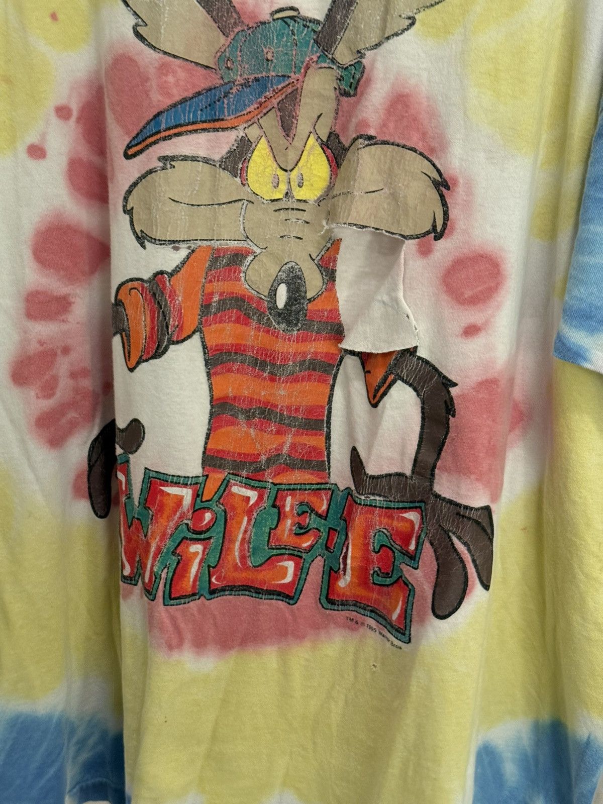 Hanes Rare Vtg Thrashed 95’ Looney Tunes Tie-Dye Wile E. Coyote Ts Size US XL / EU 56 / 4 - 4 Thumbnail