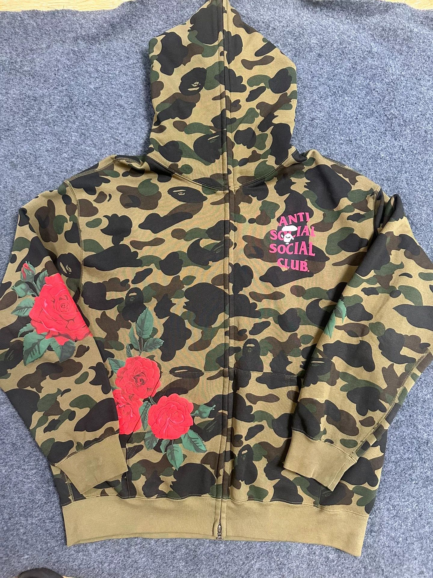 Bape Bape X Multi Shark Sweatshirt Pullover Size US XXL / EU 58 / 5 - 1 Thumbnail