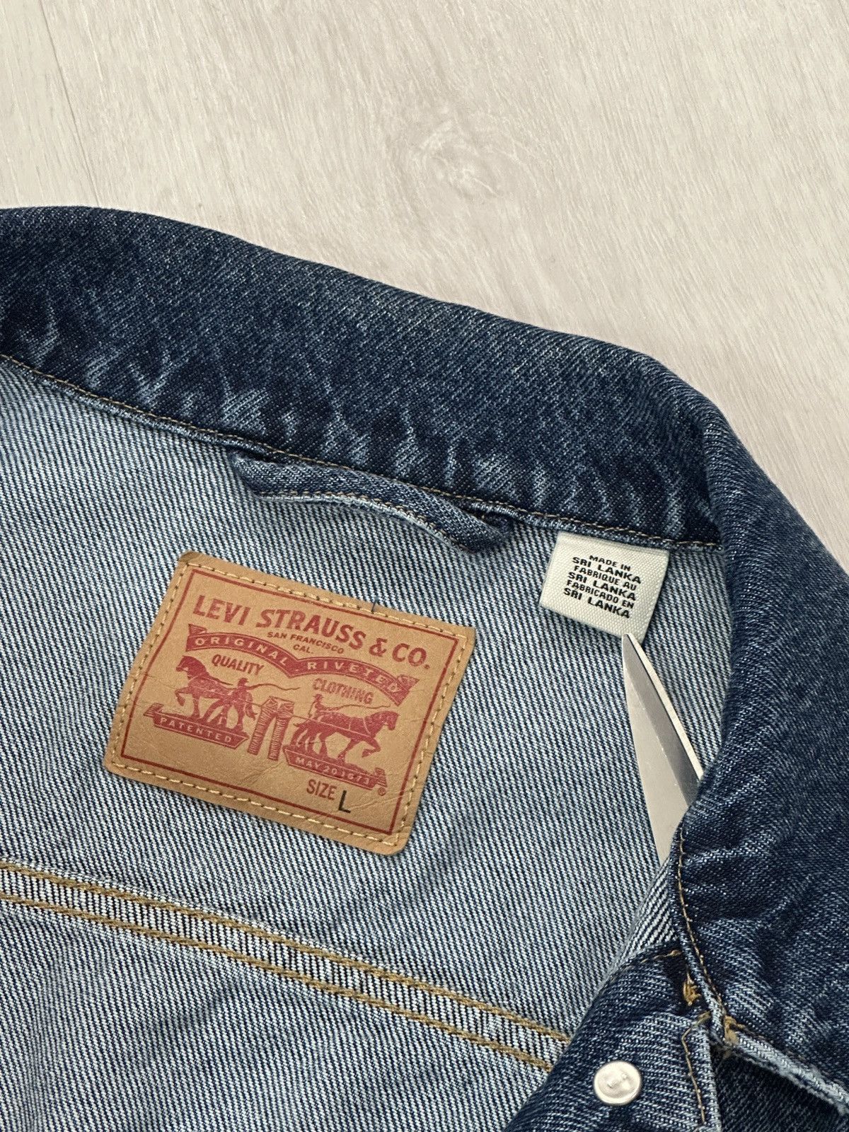 Levi's VTG Y2K Levi's Denim Trucker Jean Jacket Size Large Size US L / EU 52-54 / 3 - 4 Thumbnail