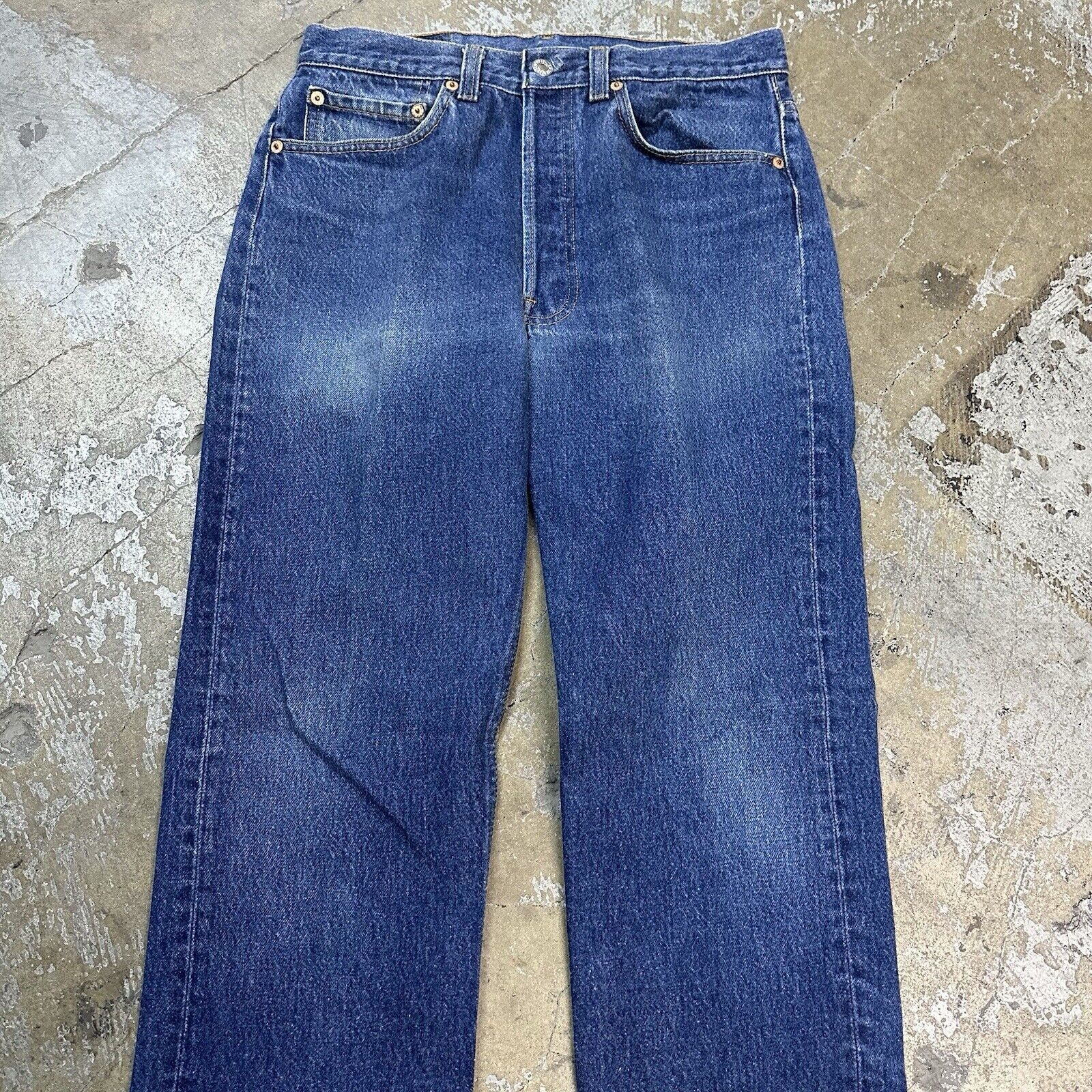 Levi's × Vintage Vintage Levi’s 501 Faded Dark Wash Denim Jeans 32x34 Size US 32 / EU 48 - 2 Thumbnail