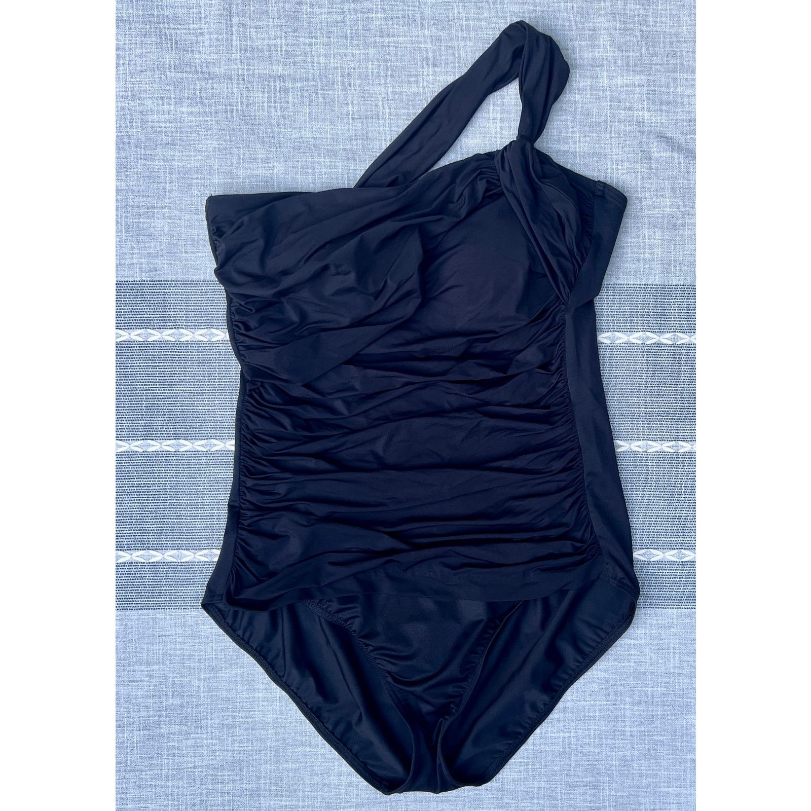 Lands' End Lands' End Black Swimsuit One Piece Size Sz 16 One Strap Size ONE SIZE - 1 Thumbnail
