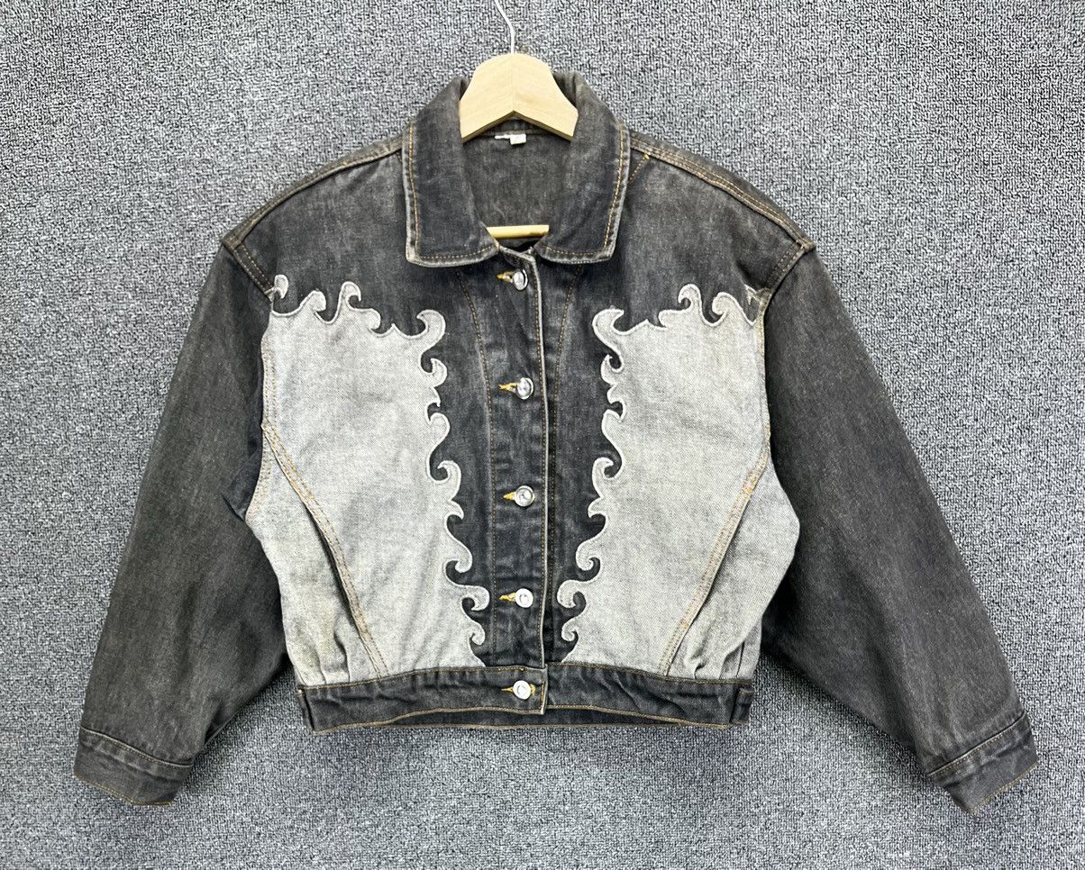 Japanese Brand Vintage Japanese Flower Denim Cardigan Jacket Size M / US 6-8 / IT 42-44 - 2 Thumbnail