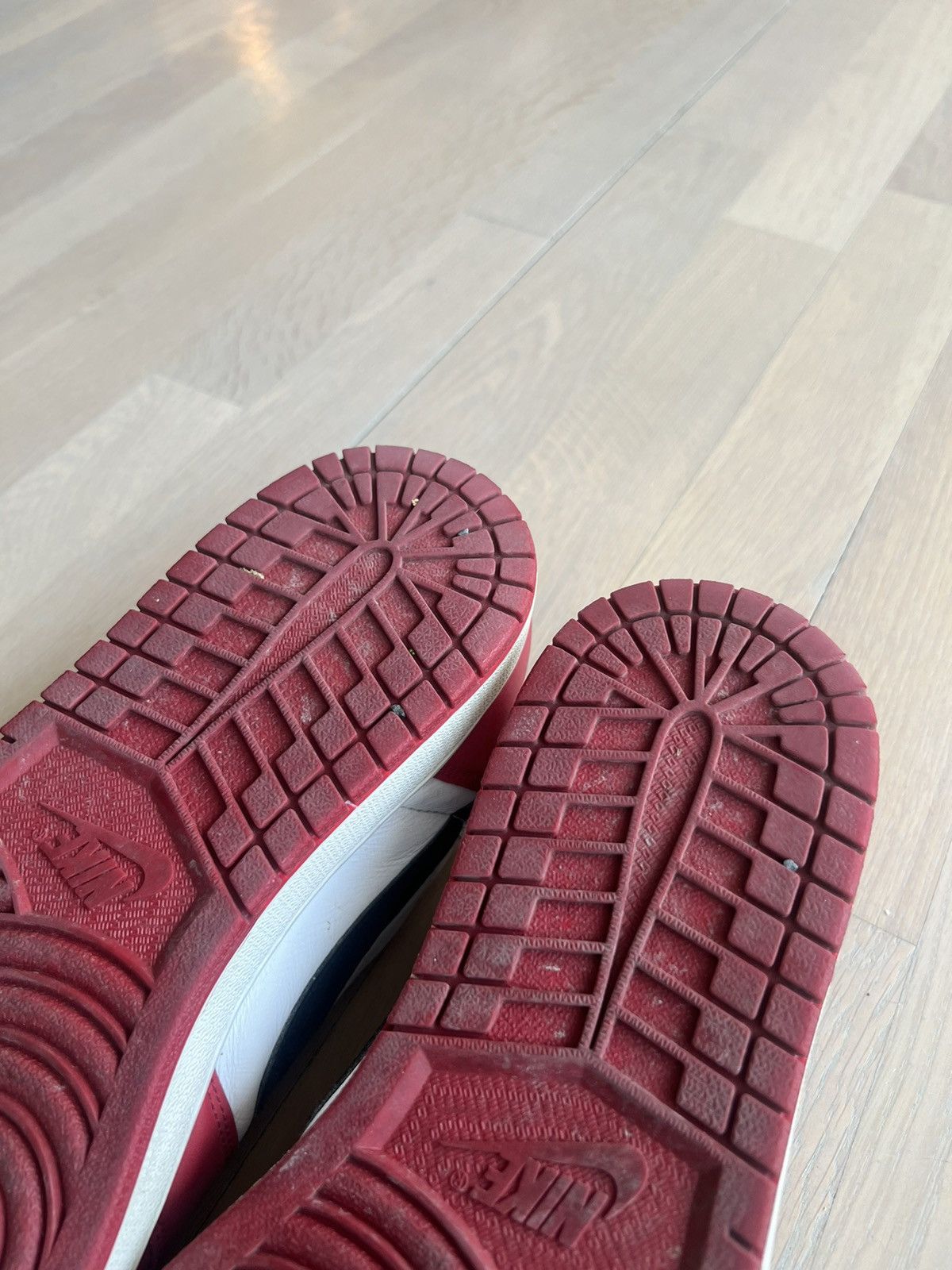 Jordan Brand × Nike Jordan 1 low «Chicago» 2016 Size US 11 / EU 44 - 22 Thumbnail