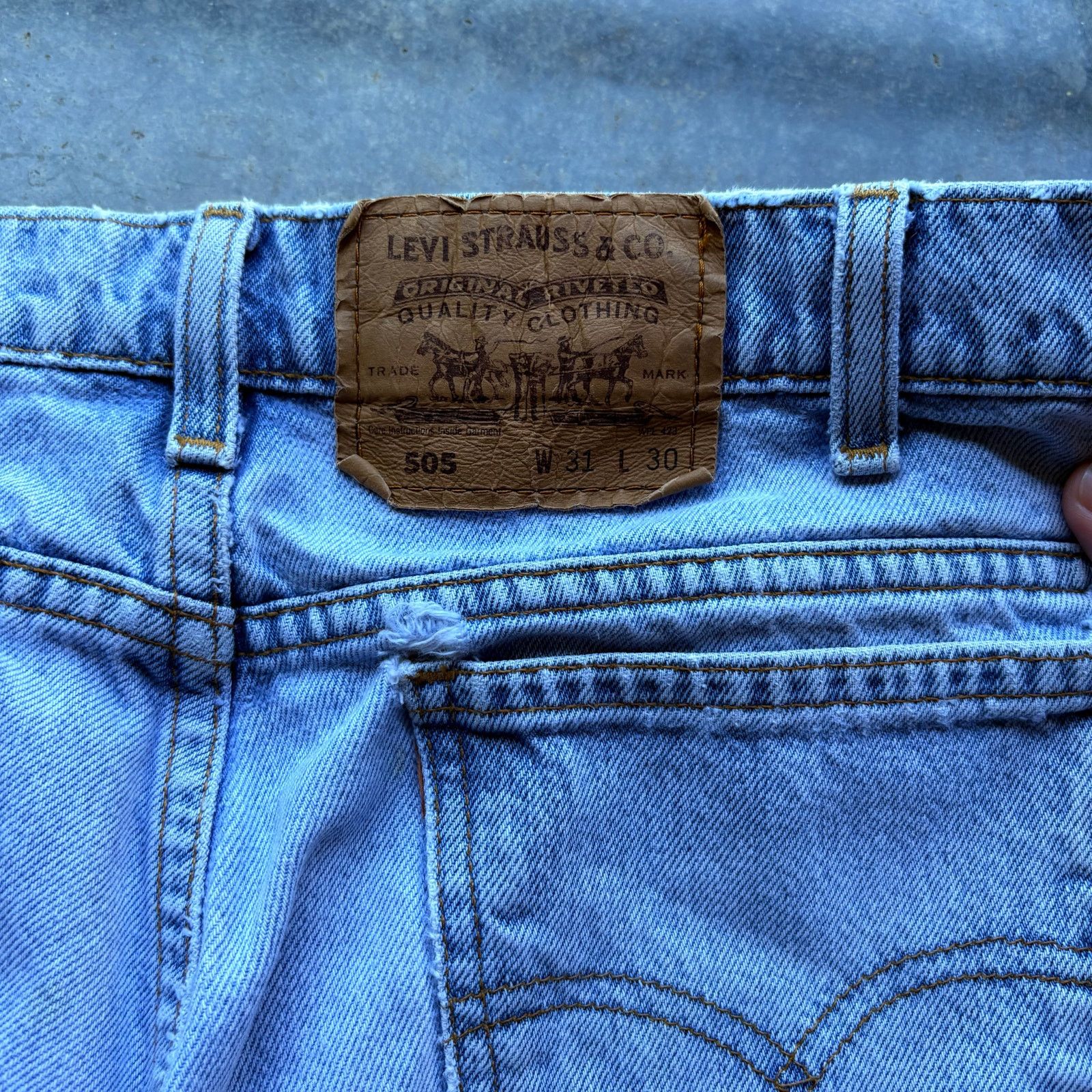 Levi's Beautifully Faded Levis Cutoff Orange Tab Jorts Size US 30 / EU 46 - 2 Thumbnail