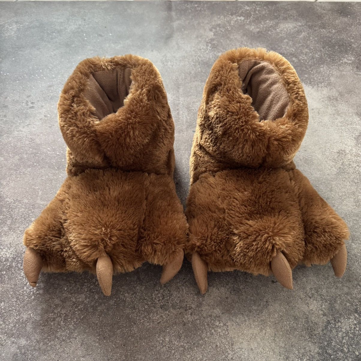 Amazing Vintage Faux Fur Fuzzy Slippers