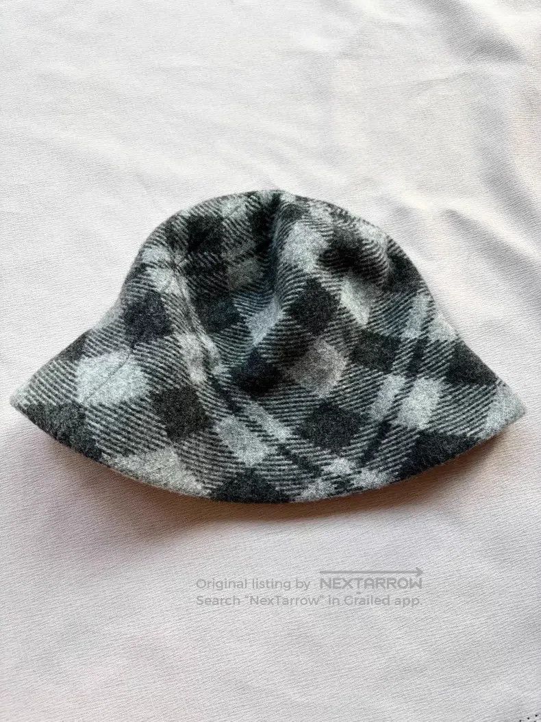 Vivienne Westwood Vivienne Westwood Vintage Gray Plaid Saturn Fisherman's Ca Size ONE SIZE - 4 Thumbnail