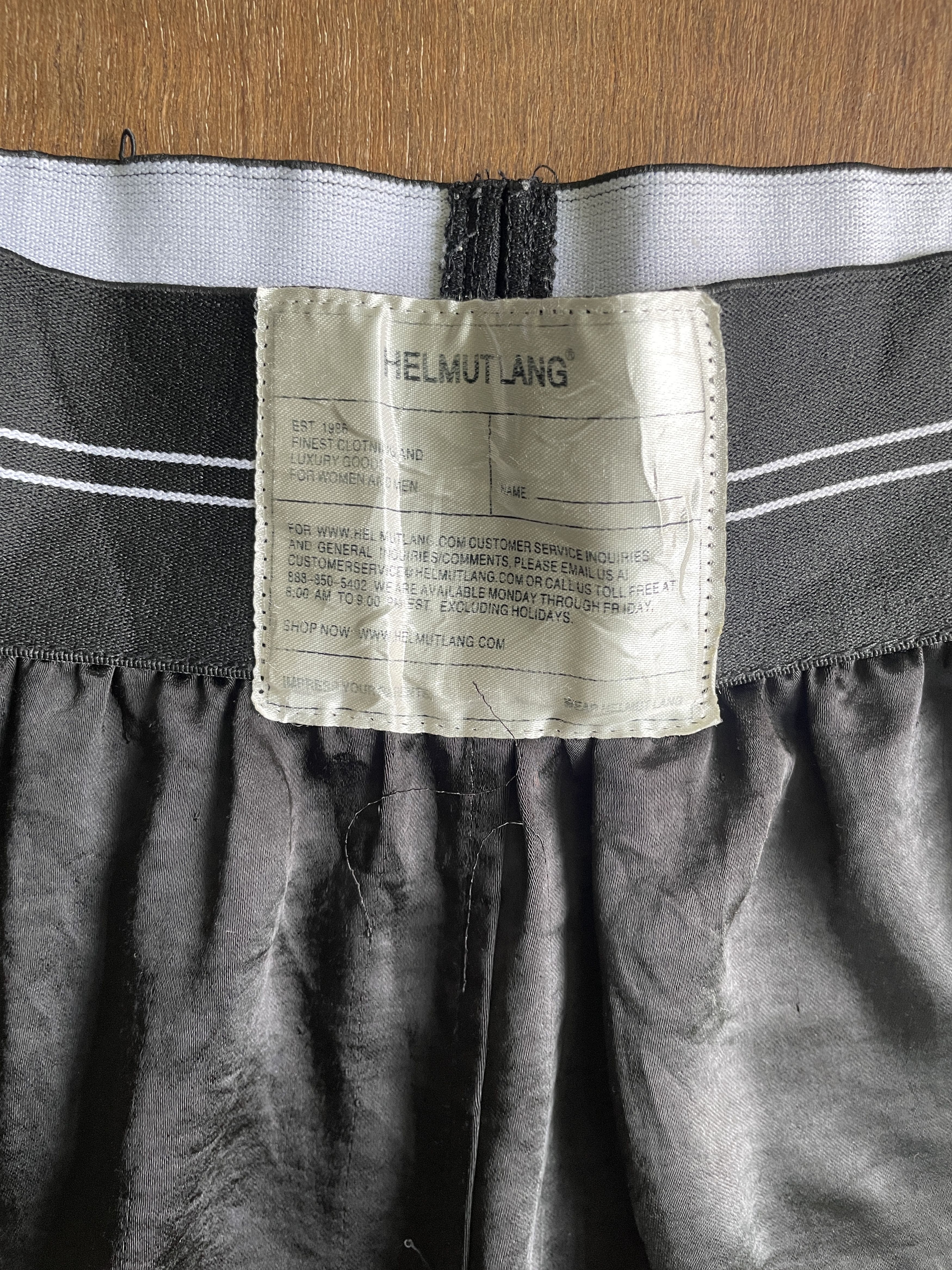 Helmut Lang HELMUT LANG Black Elastic Waist Shorts Size US 26 / EU 42 - 3 Thumbnail