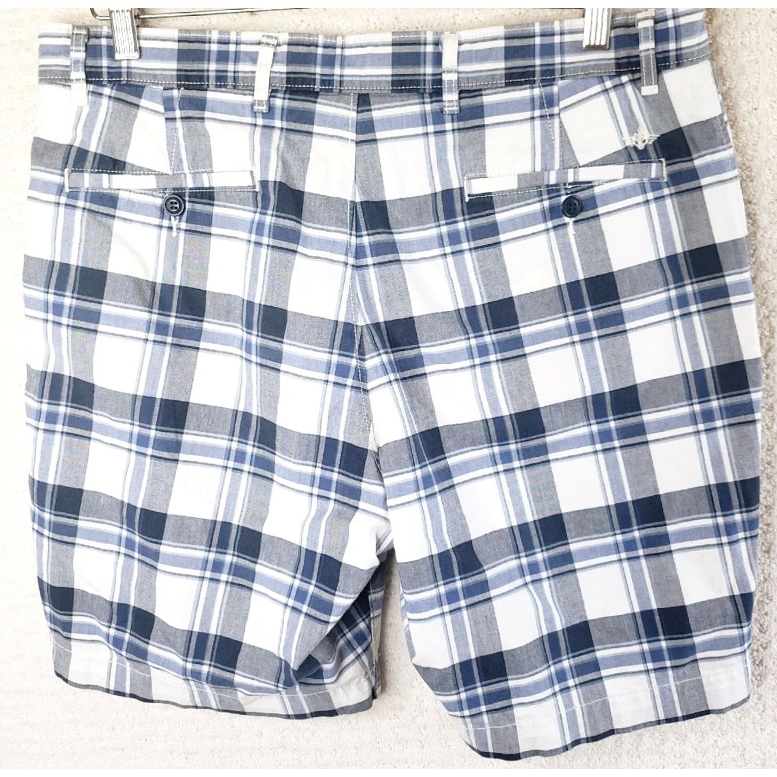 Dockers Dockers Shorts Men's 34x8 Plaid 100% Cotton Flat Front Casual Active Multicolor Logo Embroidered Relaxed Regular Inseam 8 in Cargo Pocket Beige? Size US 34 / EU 50 - 4 Thumbnail