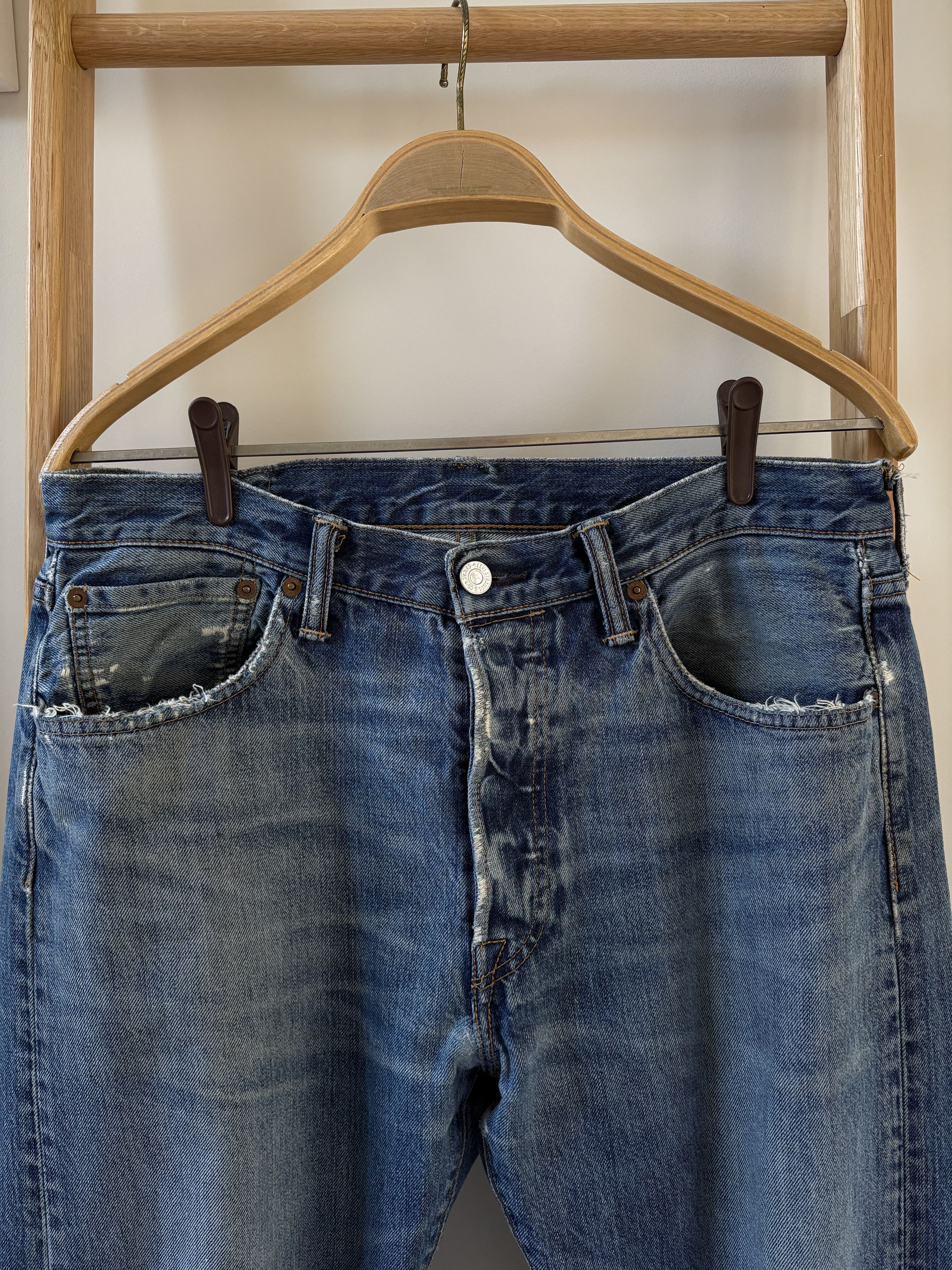 Levi's × Vintage Levi's Vintage Distressed Jeans Size US 33 - 4 Thumbnail
