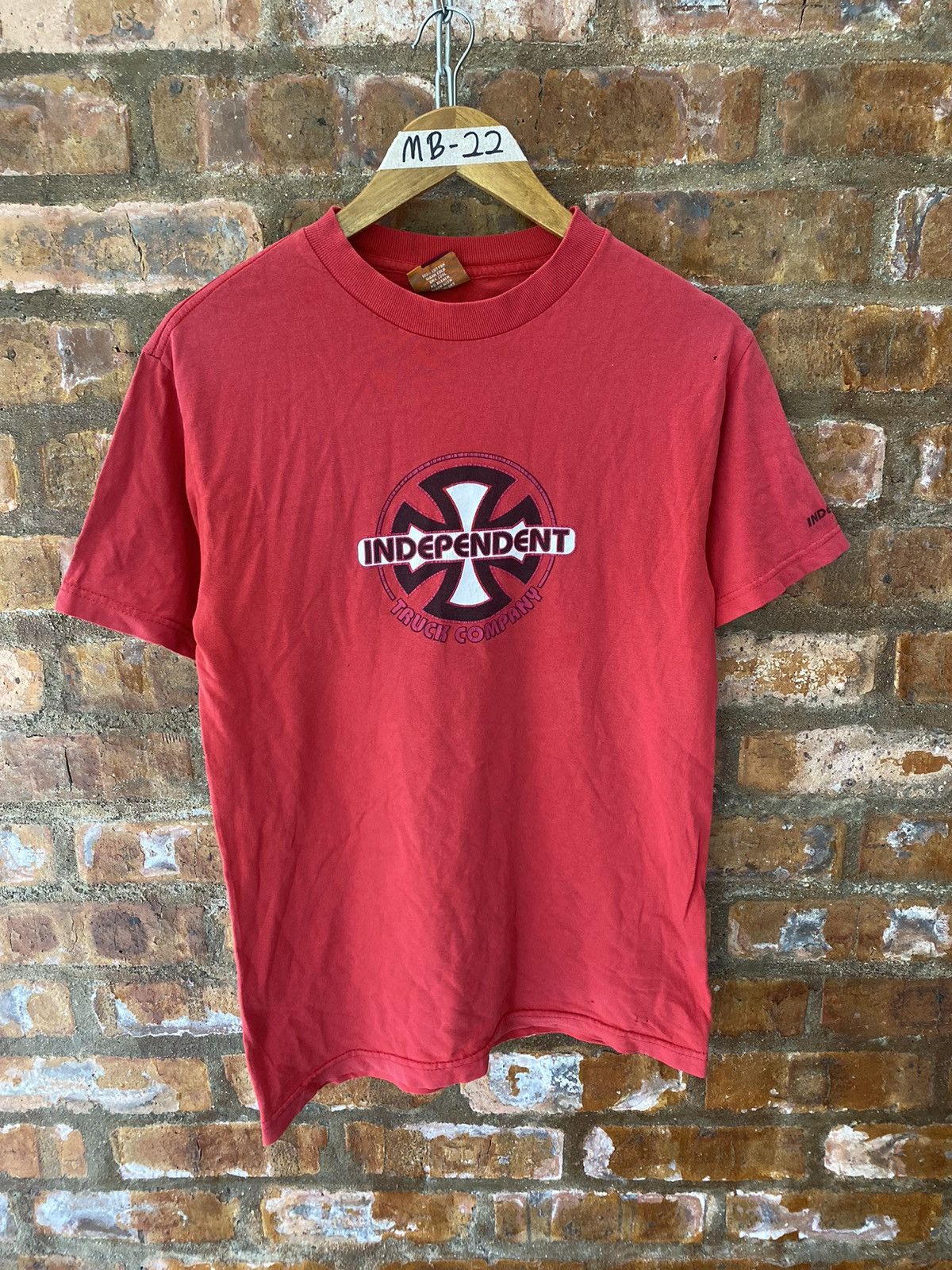 Independent Truck Co. 1990s 🔥 OG independent logo tee Size US S / EU 44-46 / 1 - 2 Thumbnail
