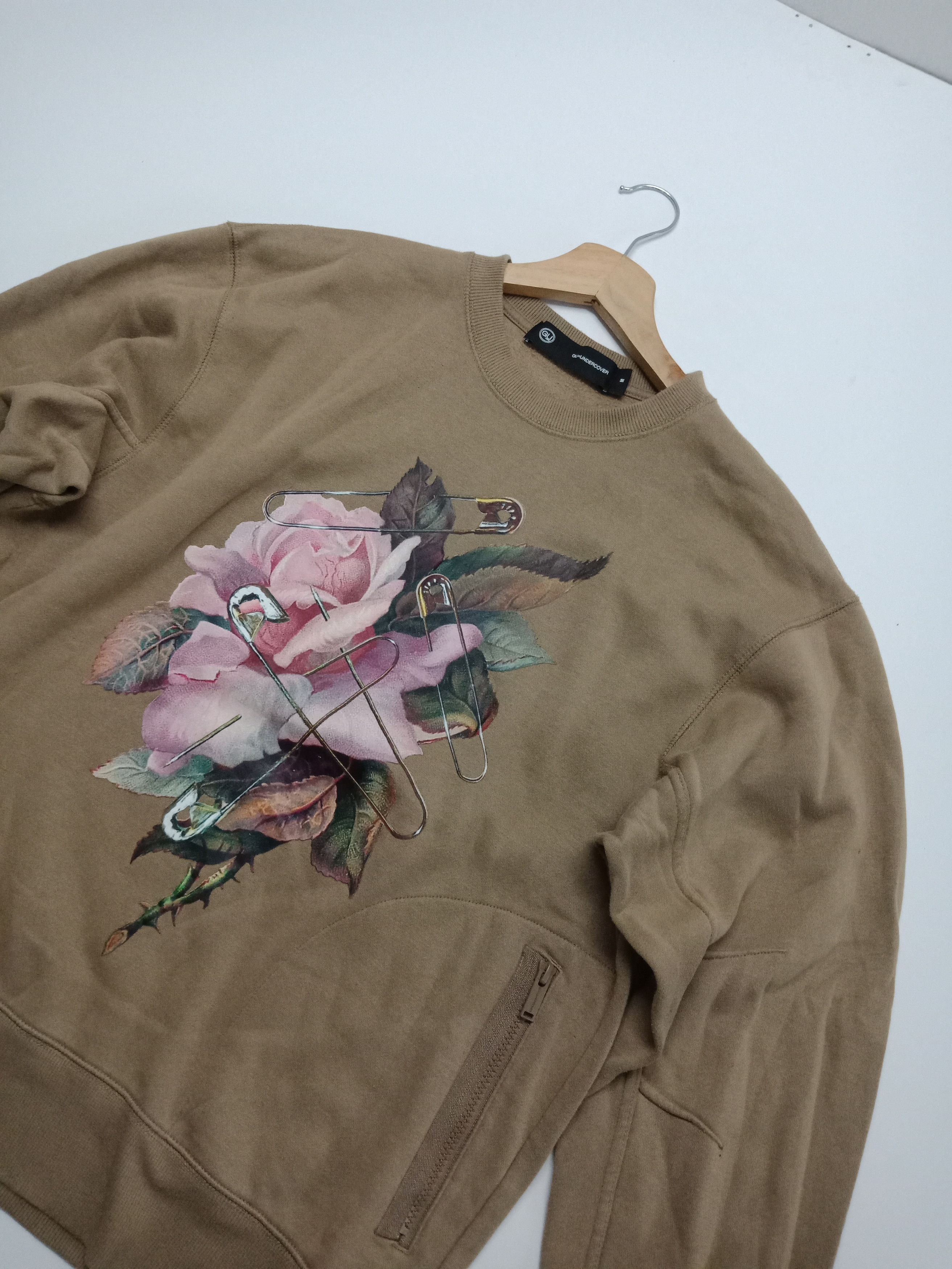 GU × Undercover Gu Undercover Roses #D Size US L / EU 52-54 / 3 - 3 Thumbnail