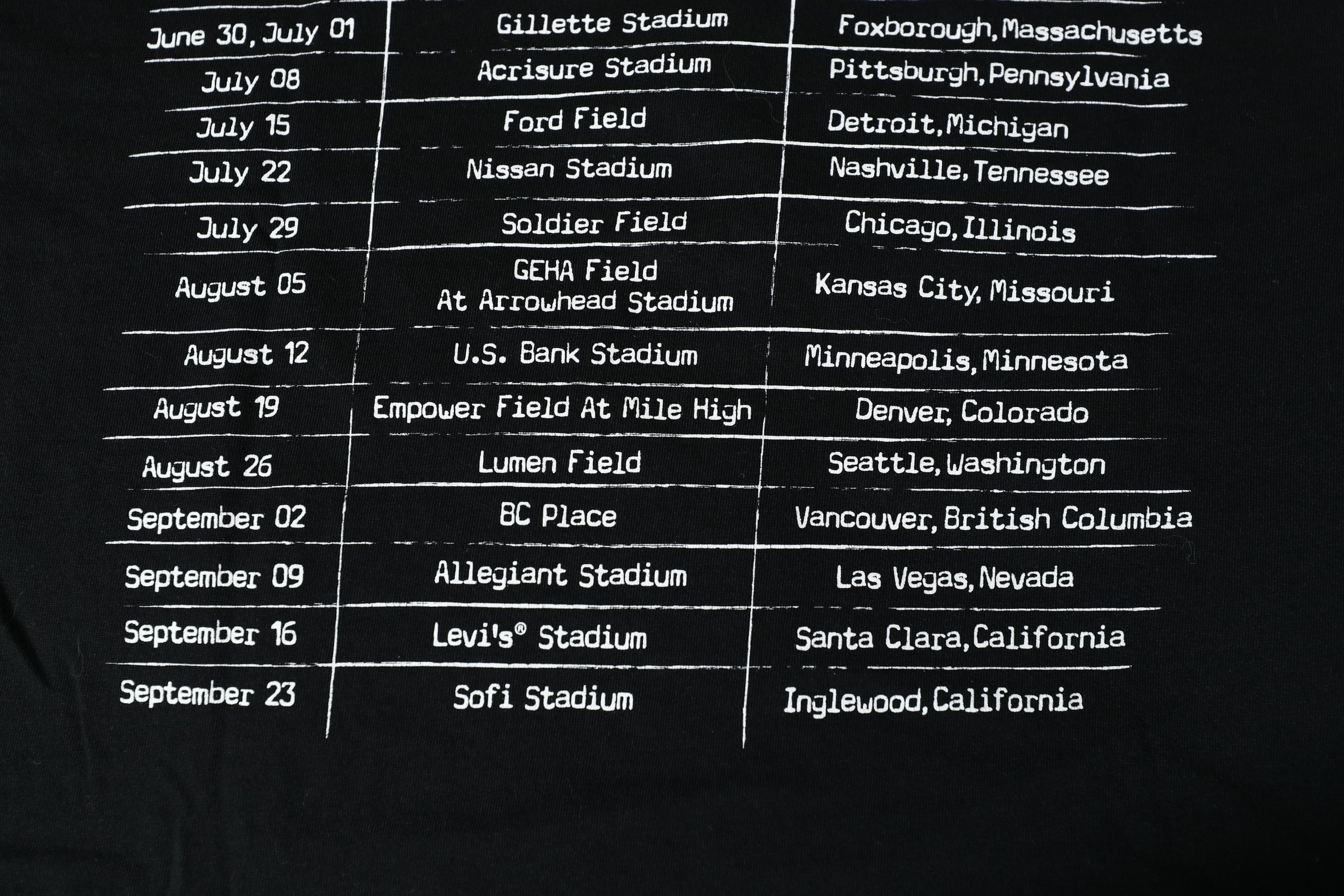 Band Tees Ed Sheeran +-=/x Mathematics Tour Tee (L) Size US L / EU 52-54 / 3 - 10 Thumbnail