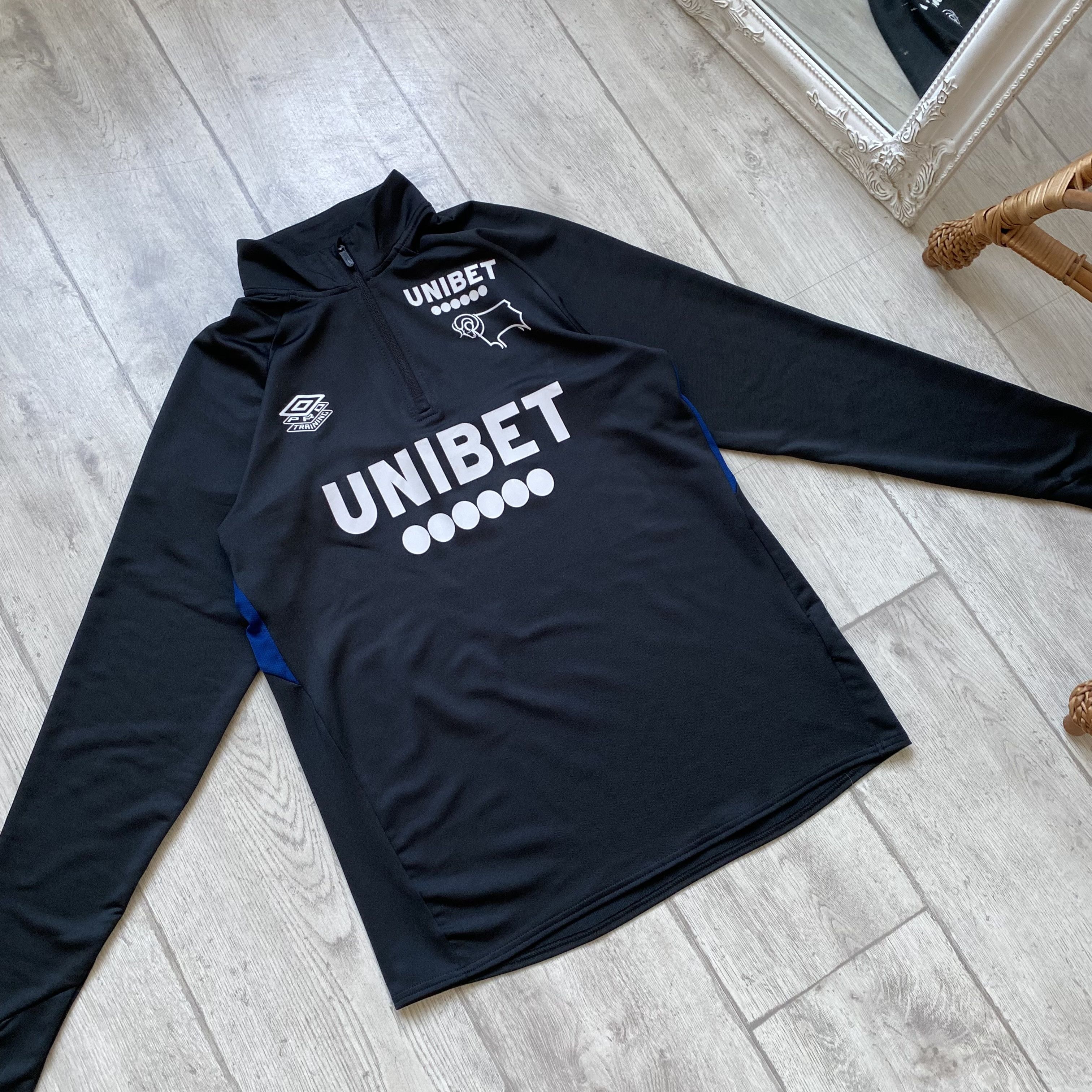 Umbro ⚽️ Blokcore Umbro FC Derby County jersey long sleeve Size US M / EU 48-50 / 2 - 7 Thumbnail
