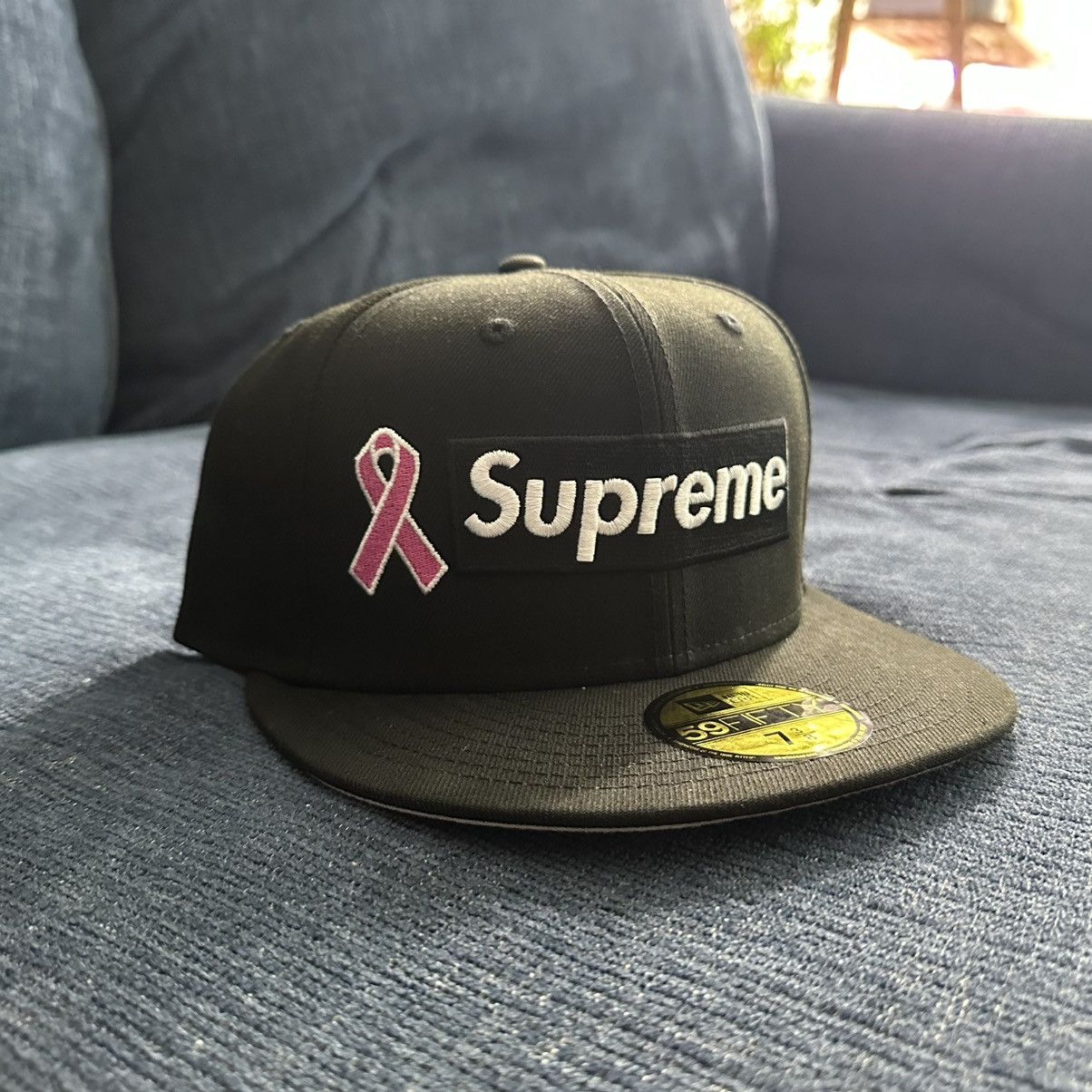 New Era × Supreme Breast Cancer Awareness Box Logo Fitted Size ONE SIZE - 3 Thumbnail