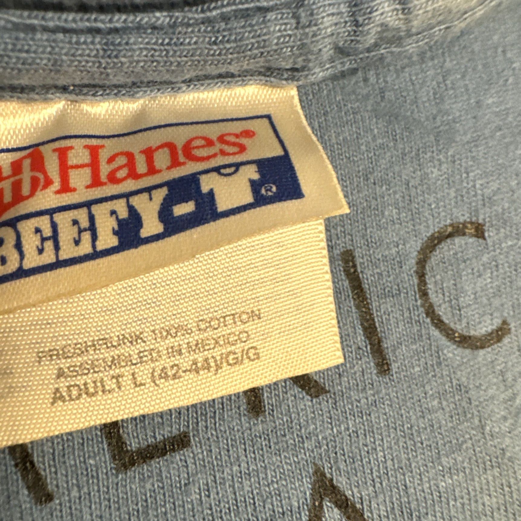 Hanes VINTAGE Shakespeare in the Park 2002 American Stage Theater Blue T-Shirt L Mens Blue Shirt Y2K Hanes Park 2002 Vintage Mens L Blue T-Shirt Size US L / EU 52-54 / 3 - 4 Thumbnail