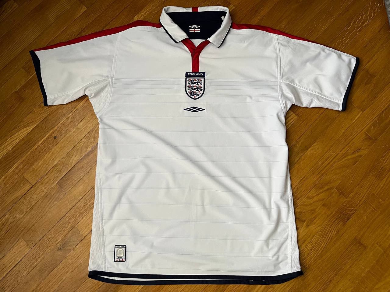 Umbro Umbro double side soccer jersey 2003-2005 England Size US L / EU 52-54 / 3 - 1 Thumbnail