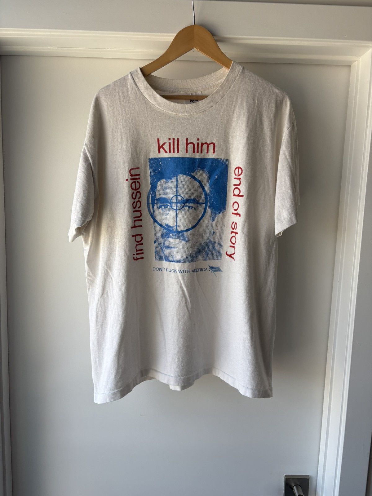 Vintage Vintage 90’s “Kill Him” Saddam Hussein Tee Size US XL / EU 56 / 4 - 1 Thumbnail