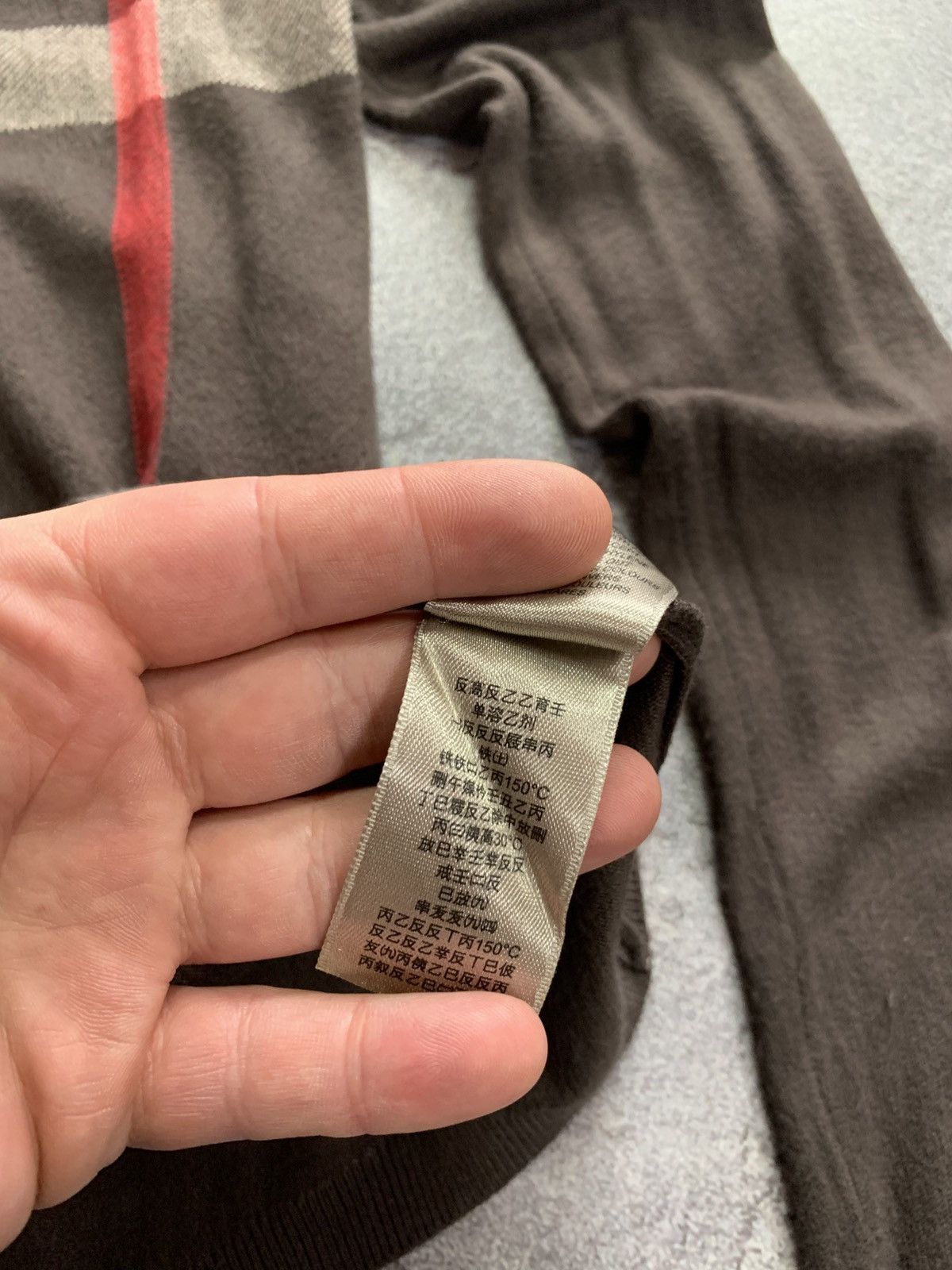 Burberry Burberry Brit Nova Check Women’s Button Up Cardigan Size XL Size XL / US 12-14 / IT 48-50 - 8 Thumbnail