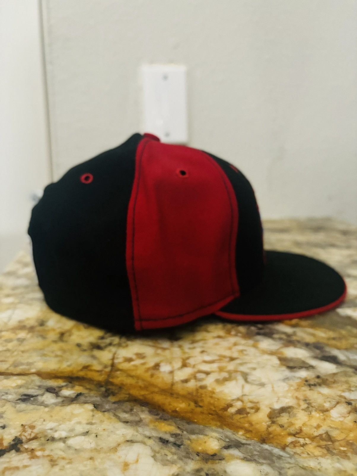 NBA Vintage 76ers two tone fitted hat Size ONE SIZE - 2 Thumbnail