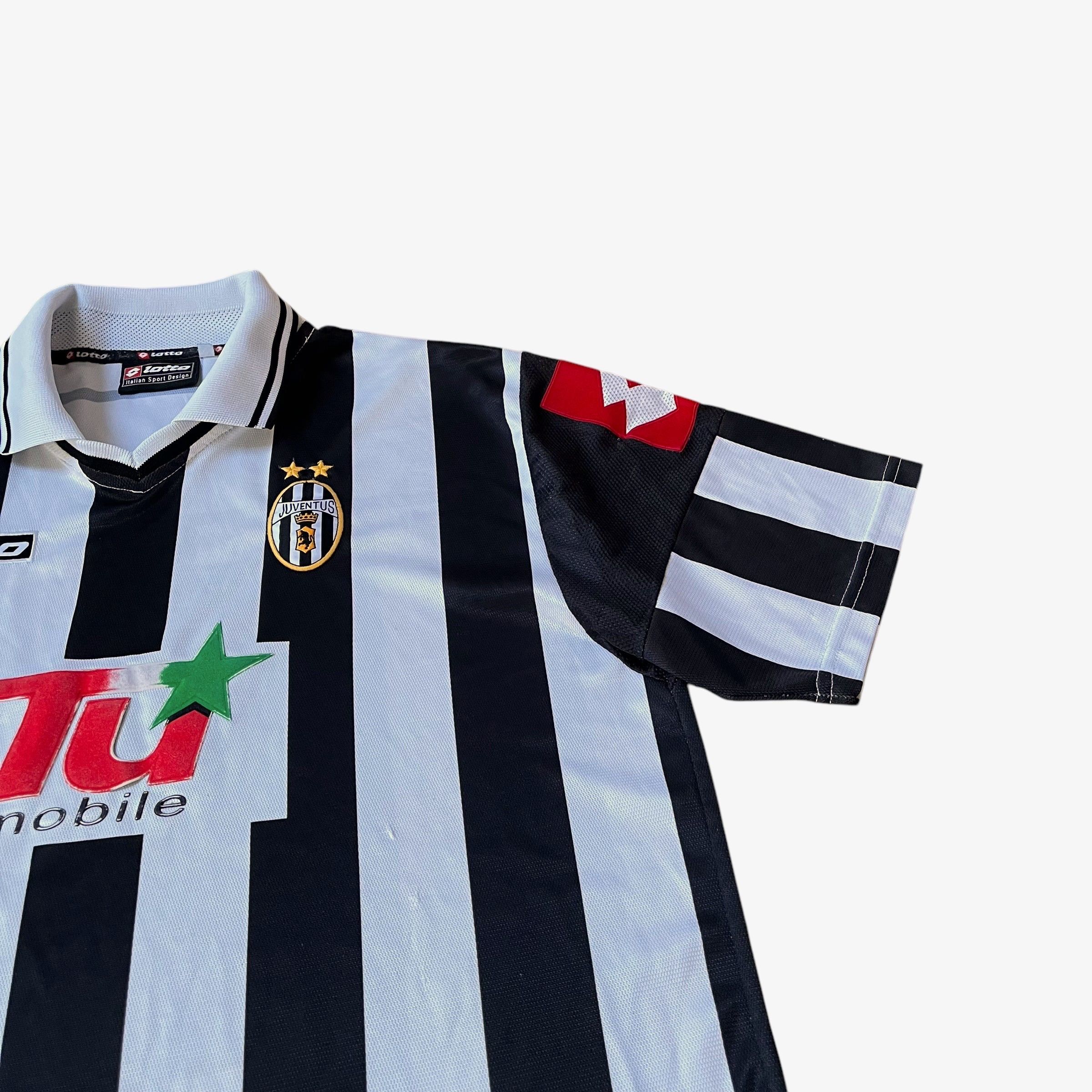 Lotto Sport Vintage Lotto Juventus 2001 Champions League Football Jersey Size US L / EU 52-54 / 3 - 7 Thumbnail