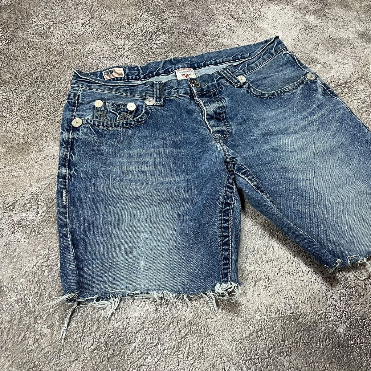 Vintage Vintage Y2K True Religion Distressed Shorts Skate Swag 36 Size US 36 / EU 52 - 3 Thumbnail
