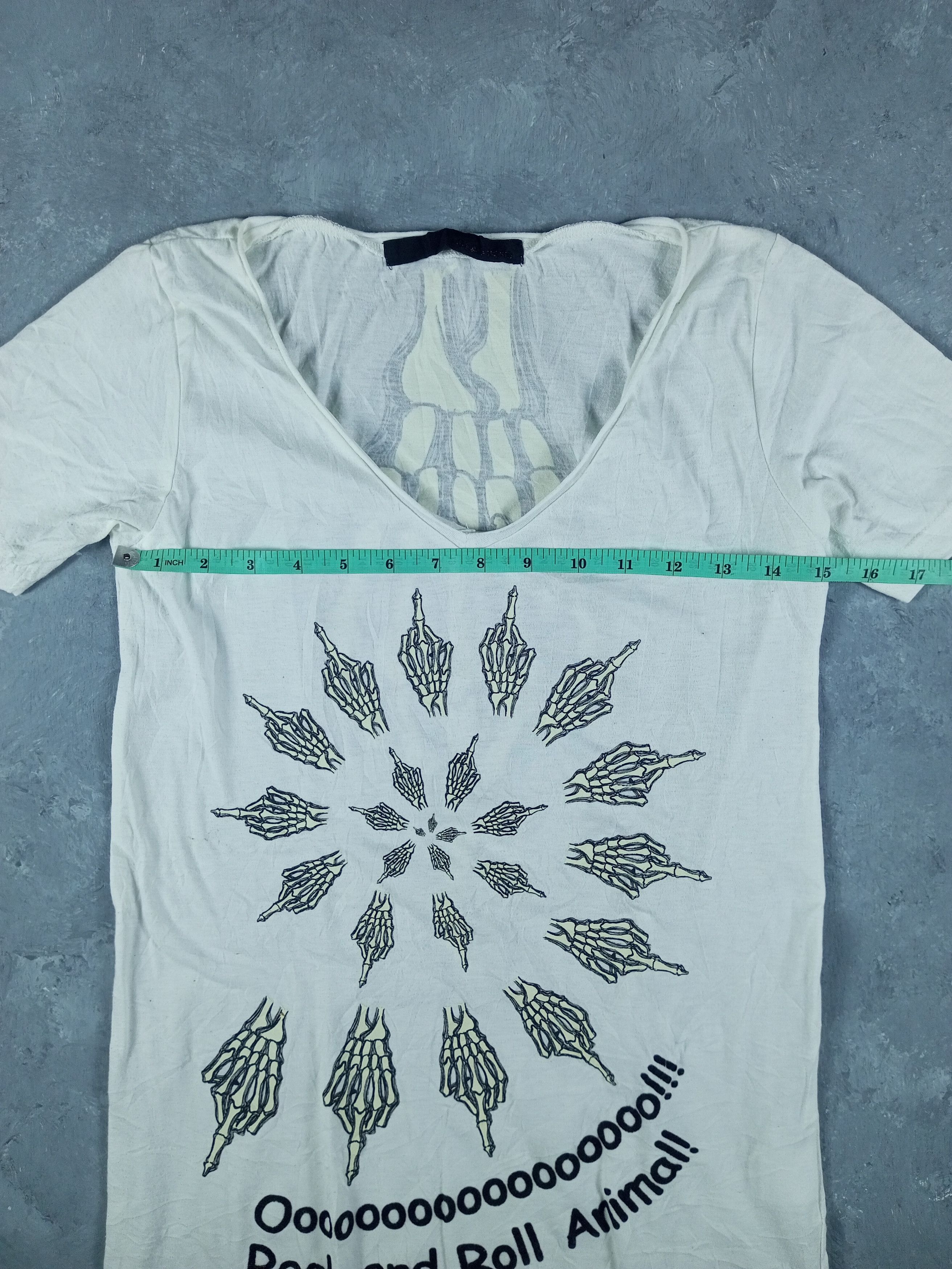 If Six Was Nine 2000s Asimetris Glad News Vneck Vkei Style T-shirt Size XS / US 0-2 / IT 36-38 - 10 Thumbnail