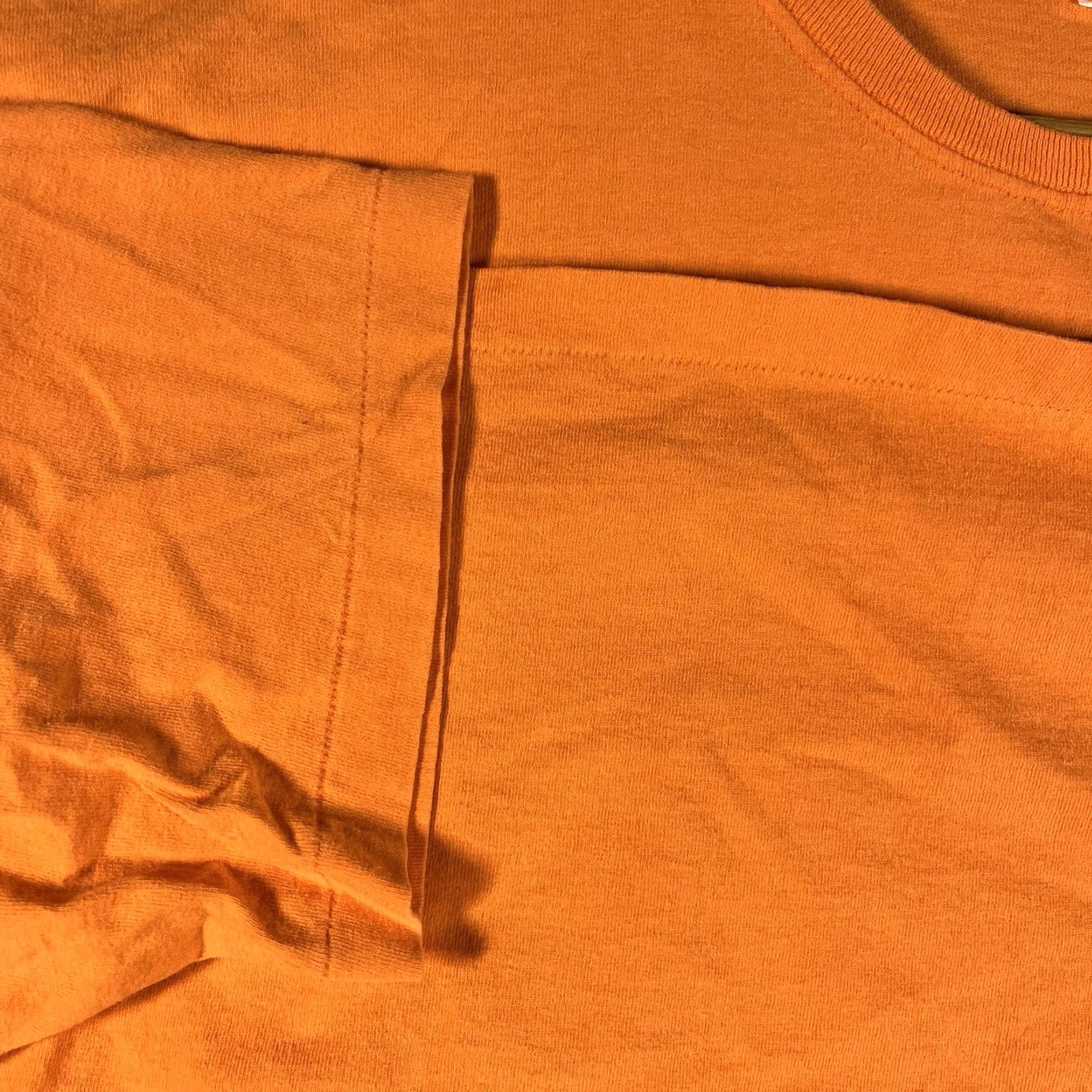Old Navy VINTAGE Old Navy T-Shirt Logo Orange Star 90s Graphic Print Crew Neck Short Sleeve Men L Orange 90s USA Size US L / EU 52-54 / 3 - 3 Thumbnail