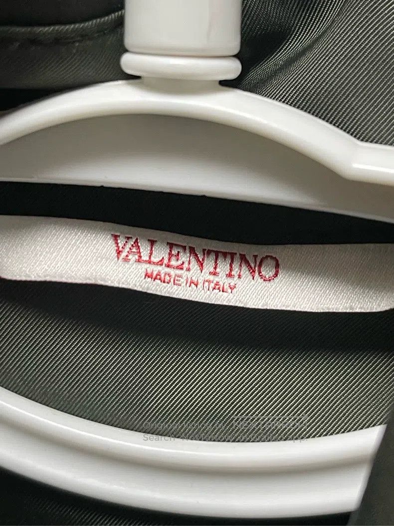 Valentino Valentino Classic logo jacket on the chest Size M / US 6-8 / IT 42-44 - 3 Thumbnail