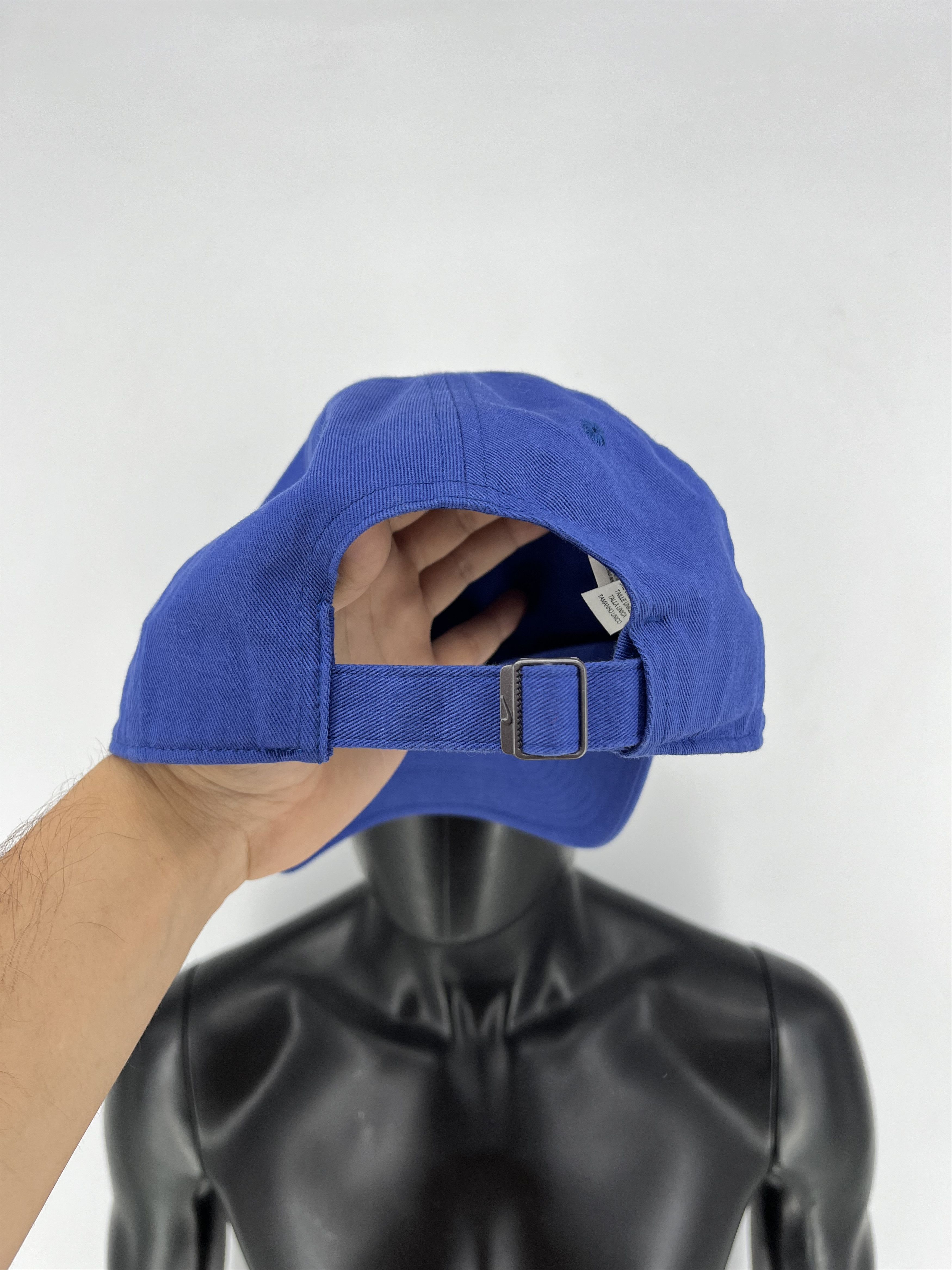 Nike Vintage 00s Nike Barcelona FC Centre Logo Swoosh Cap y2k og Size ONE SIZE - 5 Thumbnail