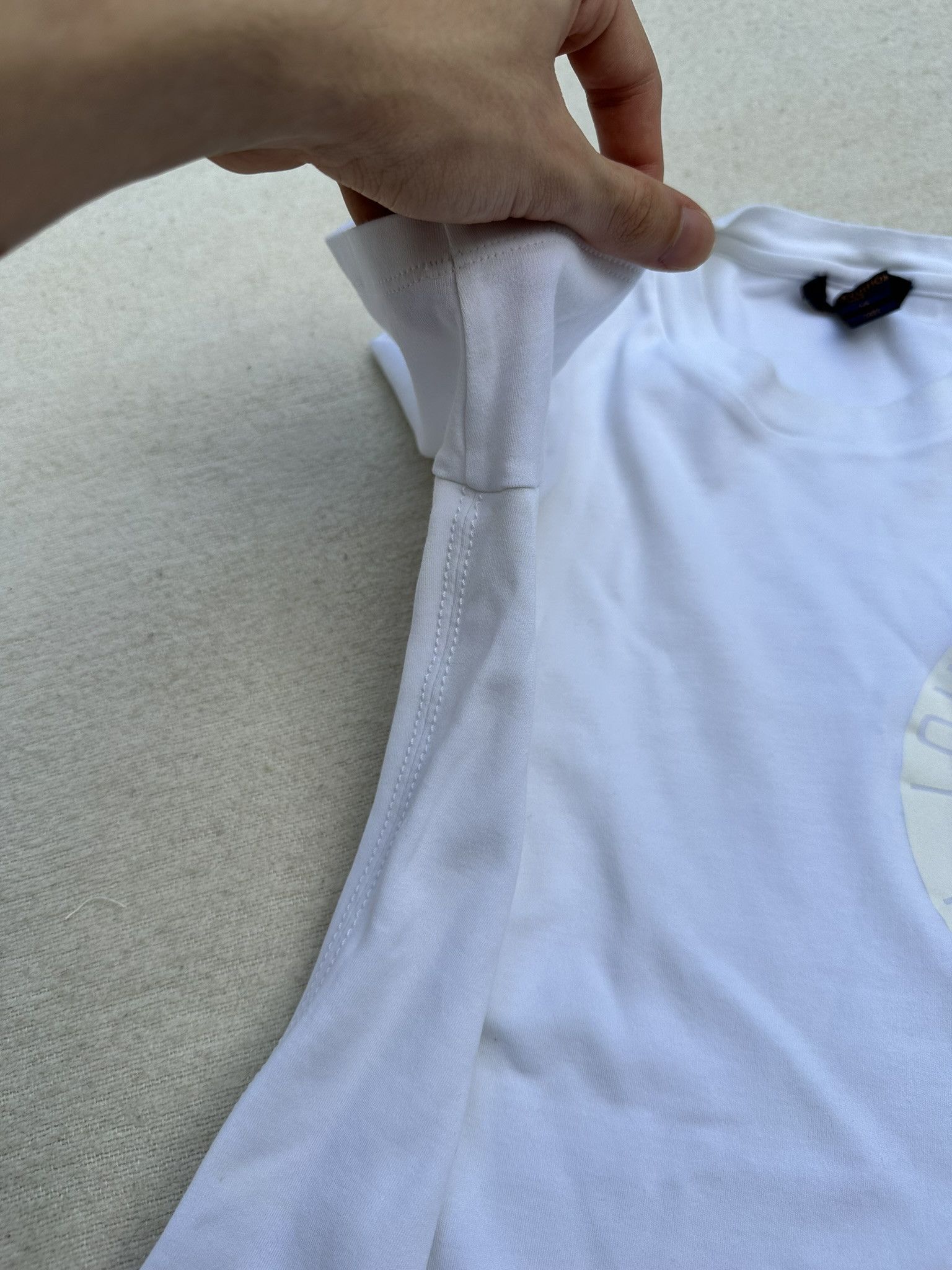Louis Vuitton Louis Vuitton T-Shirt Trunks & Bags Logo White Size M / US 6-8 / IT 42-44 - 8 Thumbnail