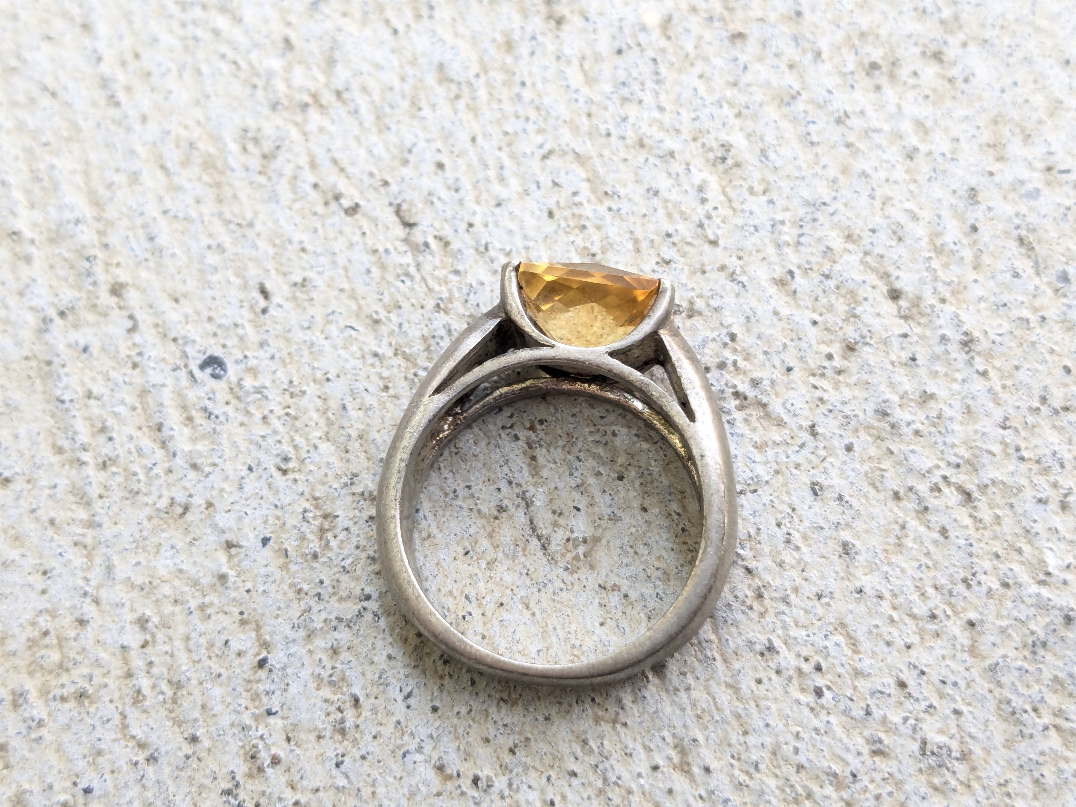 Jewelry Sterling Silver Ring Yellow Citrine Square Faceted 6 Band Size ONE SIZE - 9 Thumbnail