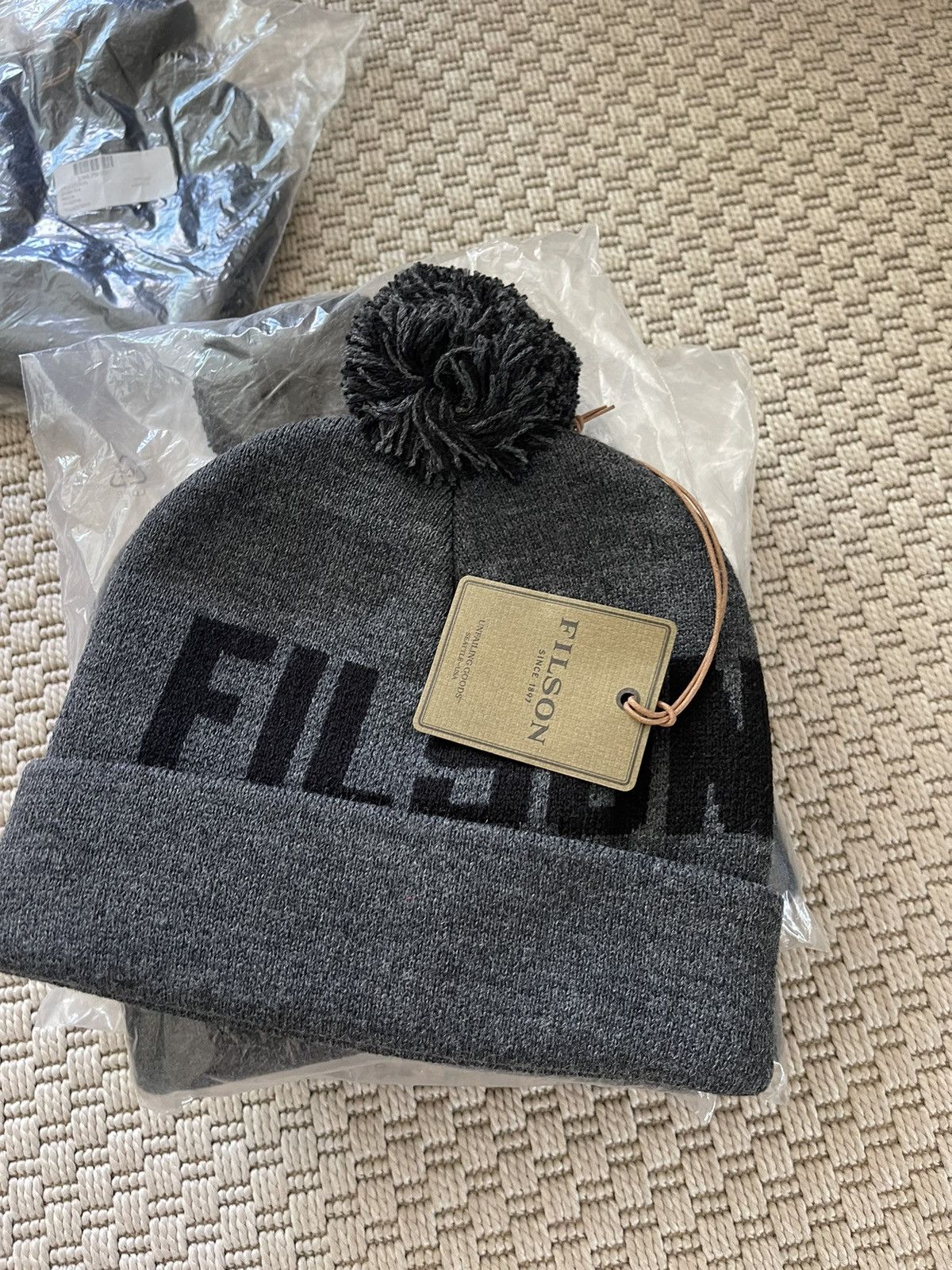 Filson Filson men’s logo beanies Grey one size NWT Size ONE SIZE - 2 Thumbnail