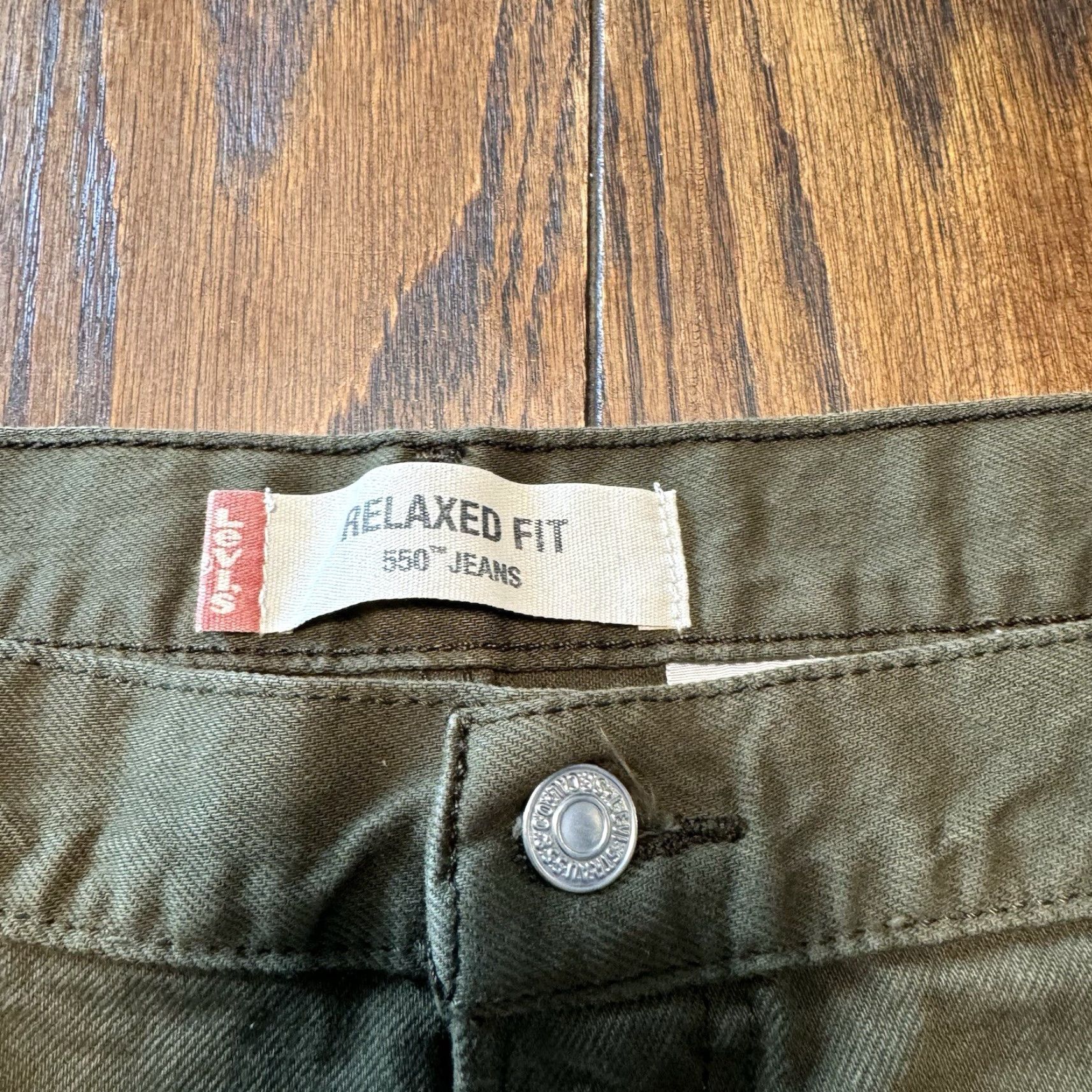 Levi's VINTAGE Levi's 550 Jeans Men Regular 42x30 Green Denim Dark Wash Cotton Casual 5-Pocket Straight Relaxed Rise 13.5in Inseam 29.75in Mens Size US 40 / EU 56 - 4 Thumbnail