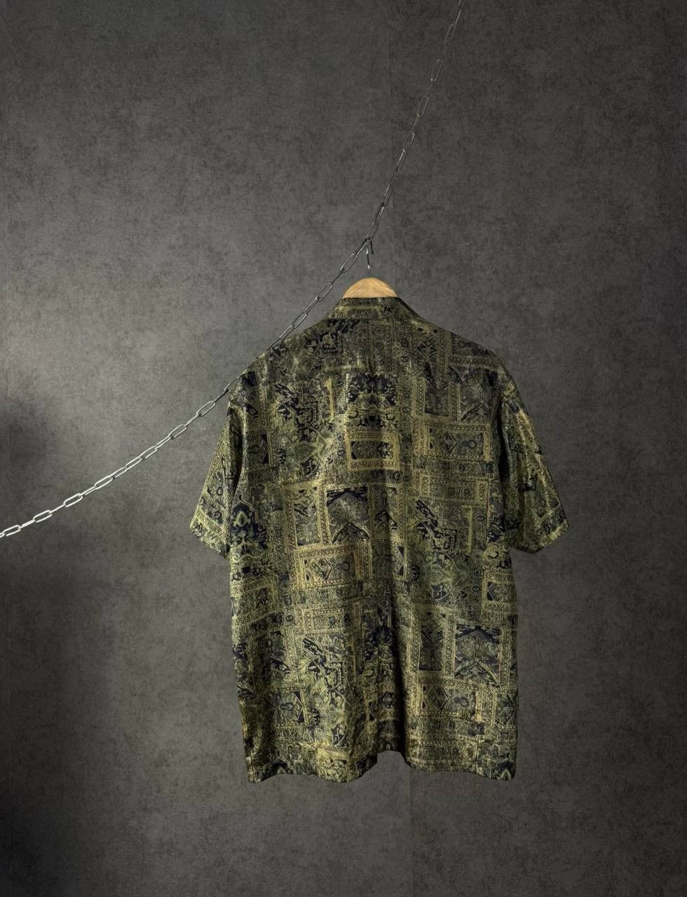 Vintage Thai Silk crazy Hawaiian shirt Size US L / EU 52-54 / 3 - 4 Thumbnail