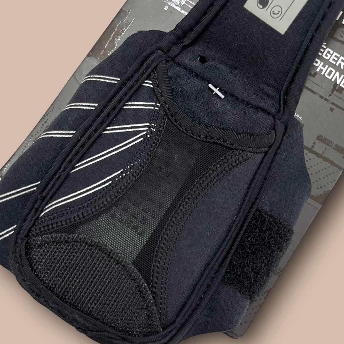 Nike Nike Lightweight Running Arm Wallet/Phone Case Size ONE SIZE - 5 Thumbnail