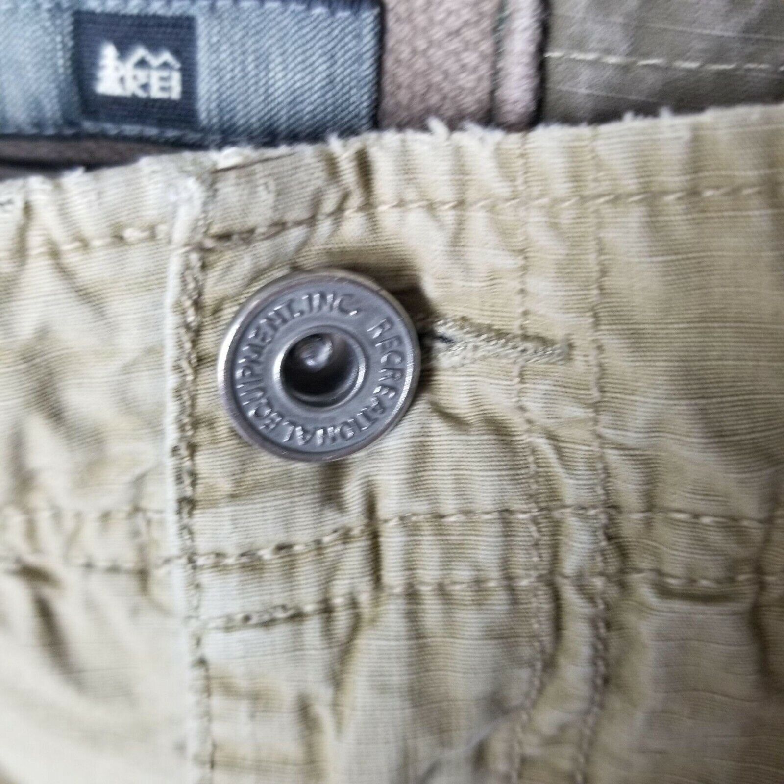 Rei REI Mens Cargo Hiking Shorts Sz 34 Gorpcore Granola Outdoor Size US 34 / EU 50 - 7 Thumbnail