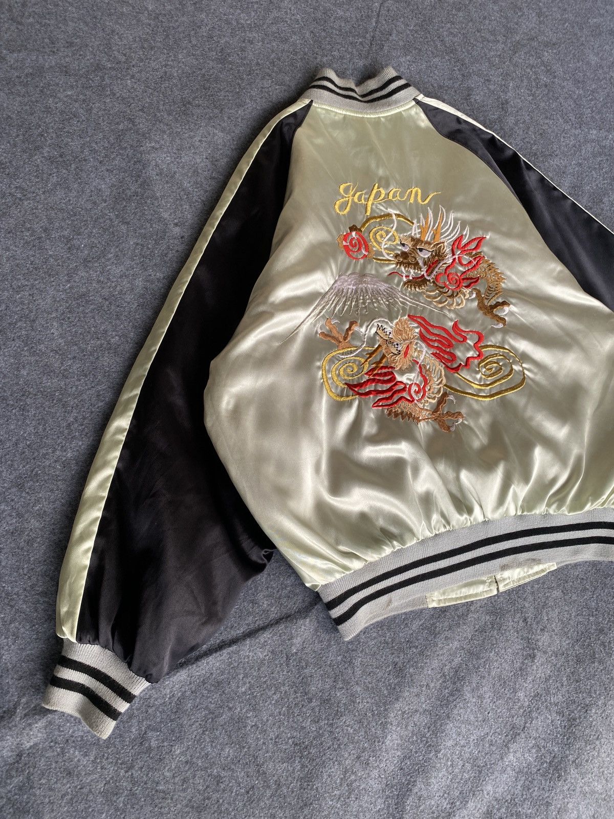 Japanese Brand Vintage sukajan souvenir dragon jacket Size US L / EU 52-54 / 3 - 18 Thumbnail