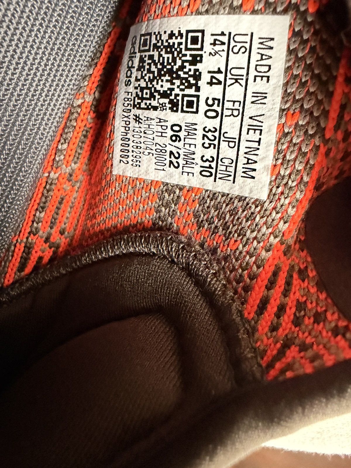 Yeezy Yeezy 350 Beluga Size 14.5 Size US 14 / EU 47 - 6 Thumbnail